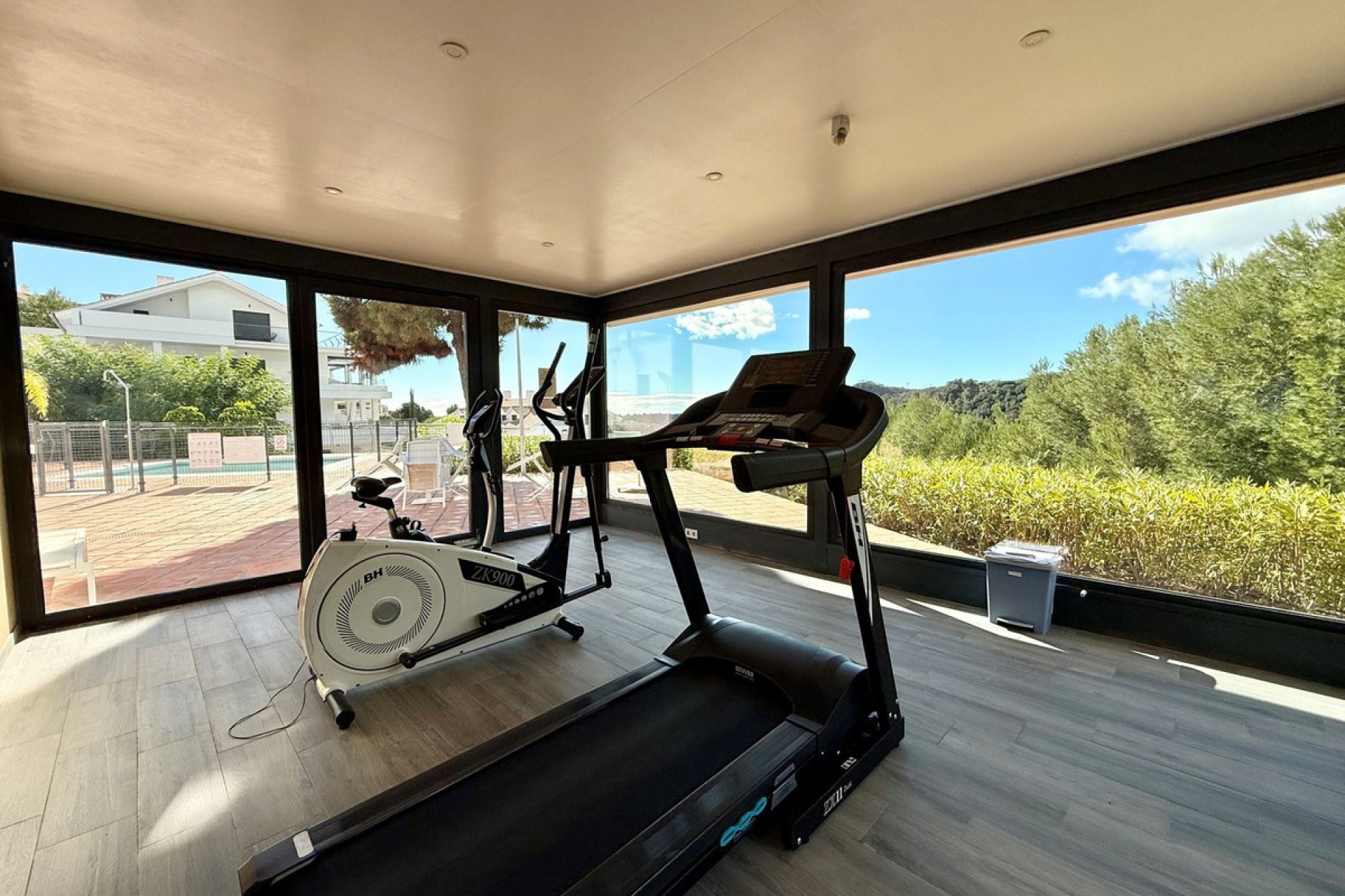 Resale - Apartment - Penthouse Duplex - Estepona - Selwo