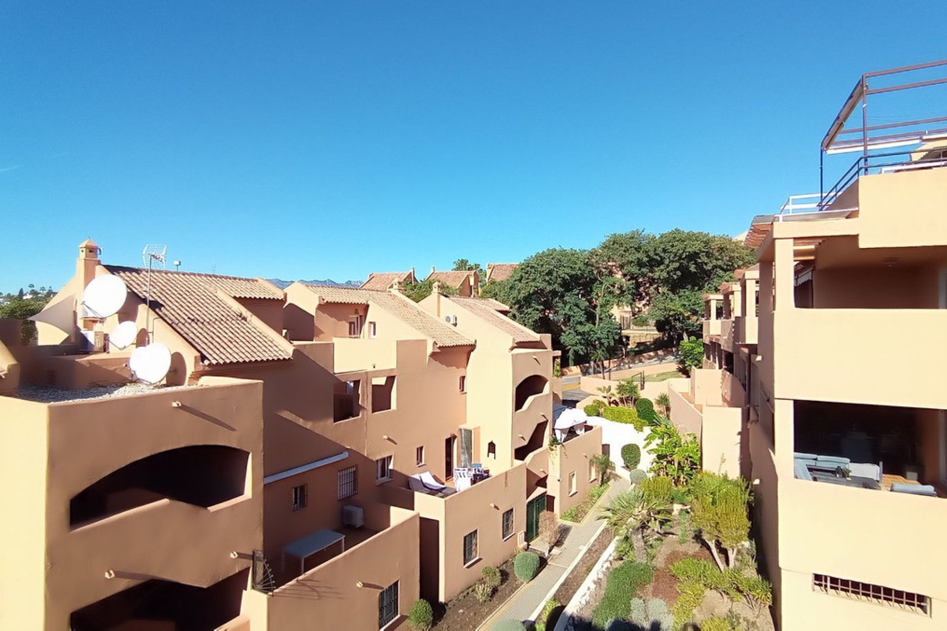 Resale - Apartment - Penthouse Duplex - Marbella - Elviria