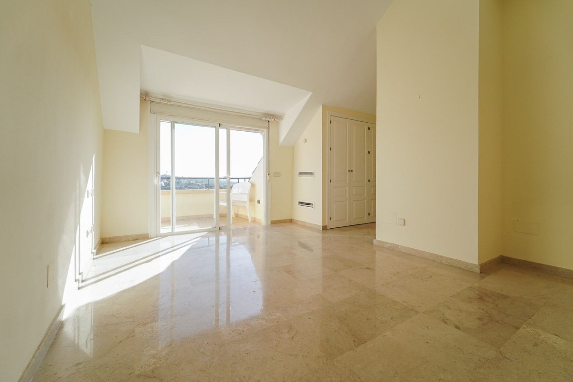 Resale - Apartment - Penthouse Duplex - Marbella - Elviria