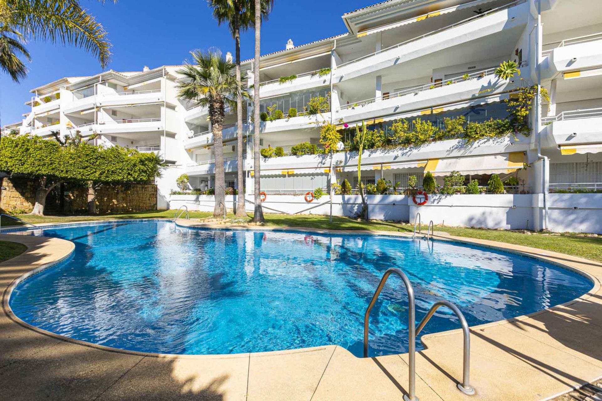 Resale - Apartment - Penthouse Duplex - Marbella - Guadalmina Baja