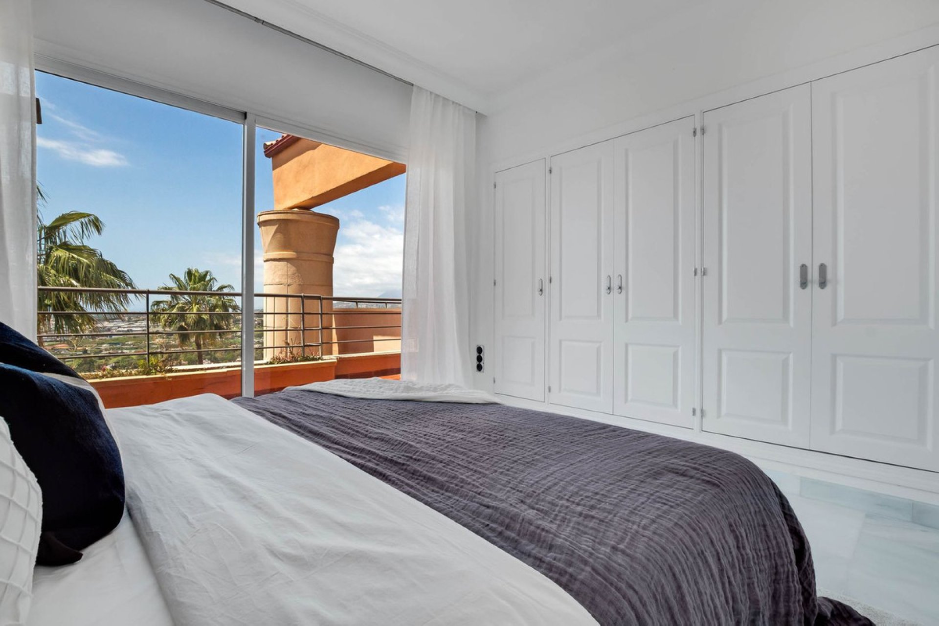 Resale - Apartment - Penthouse Duplex - Marbella - Nueva Andalucia