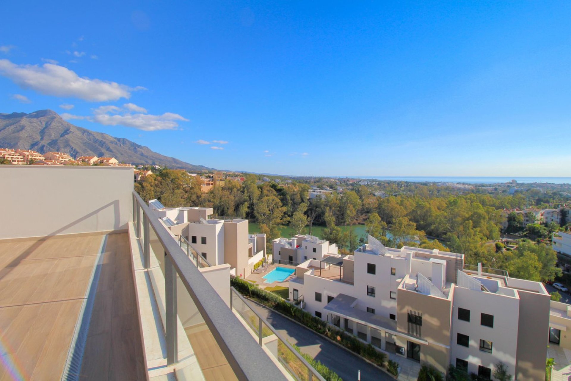 Resale - Apartment - Penthouse Duplex - Marbella - Nueva Andalucia