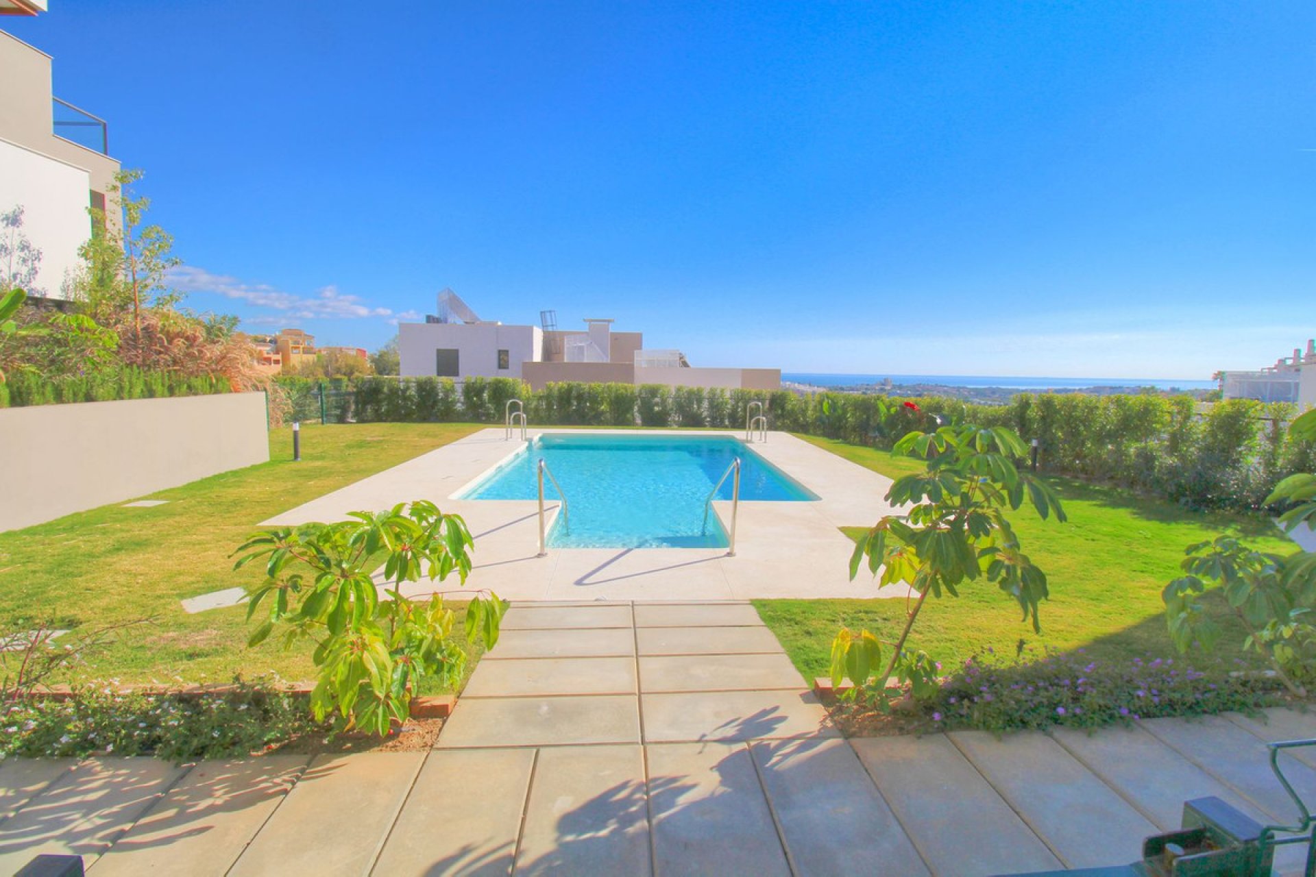 Resale - Apartment - Penthouse Duplex - Marbella - Nueva Andalucia