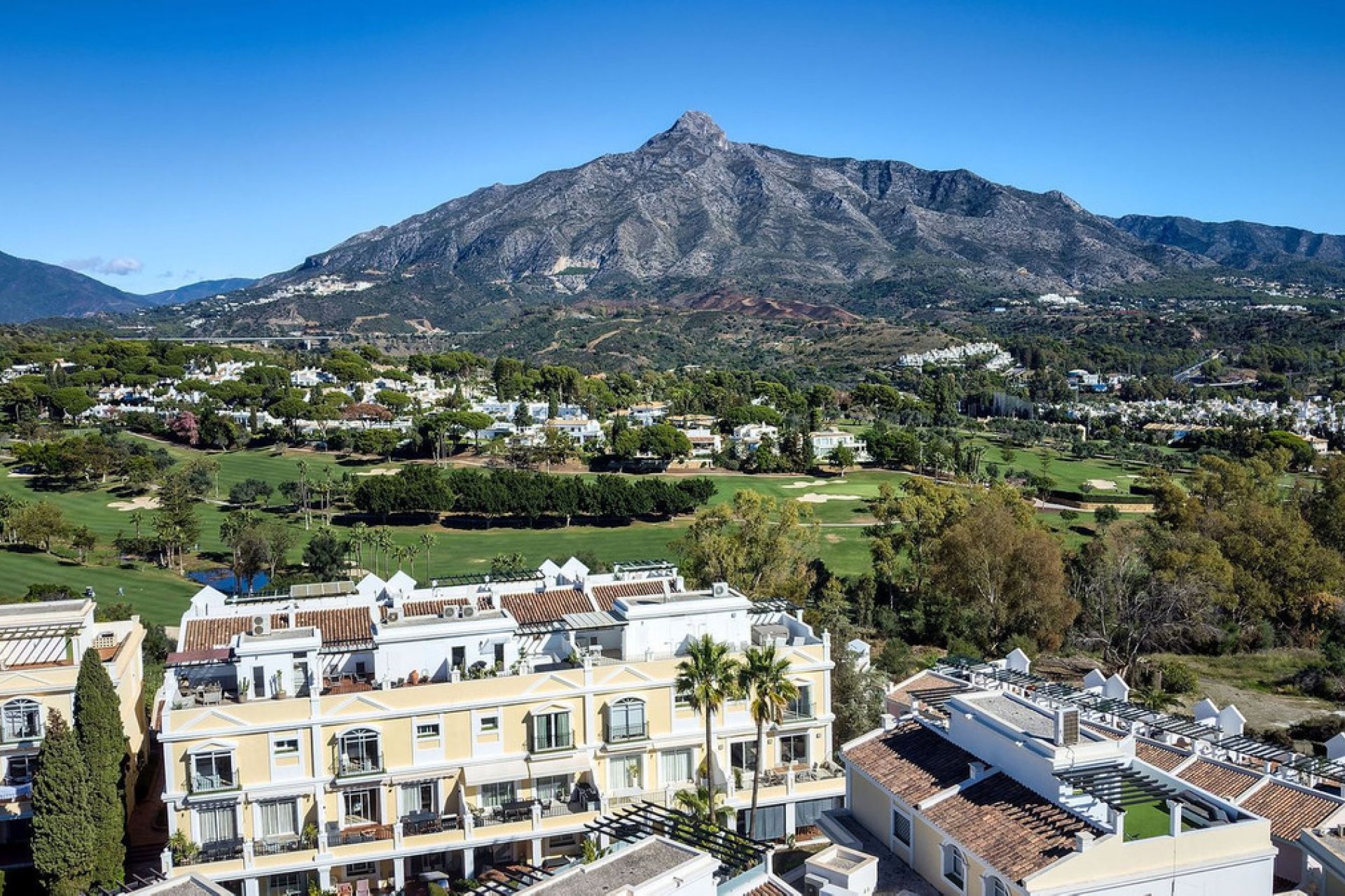 Resale - Apartment - Penthouse Duplex - Marbella - Nueva Andalucia