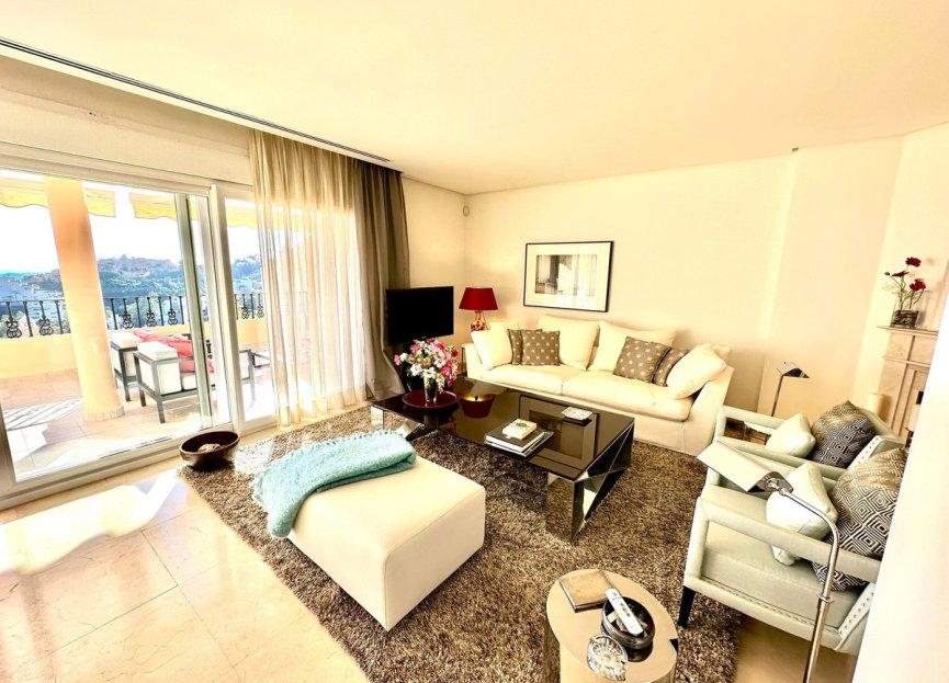 Resale - Apartment - Penthouse Duplex - Marbella - Nueva Andalucia