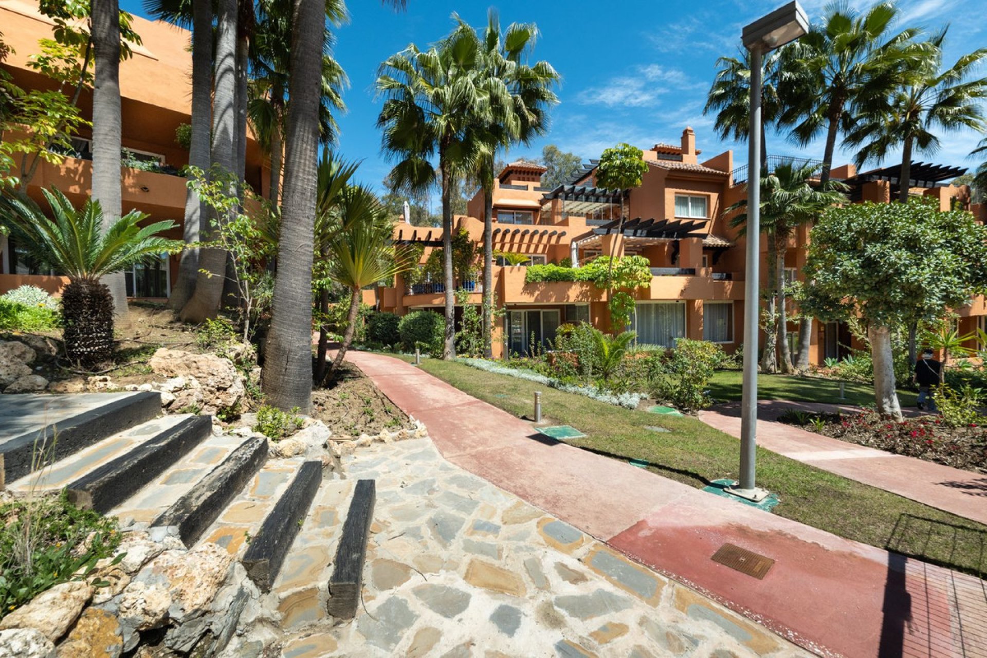 Resale - Apartment - Penthouse Duplex - Marbella - Nueva Andalucia