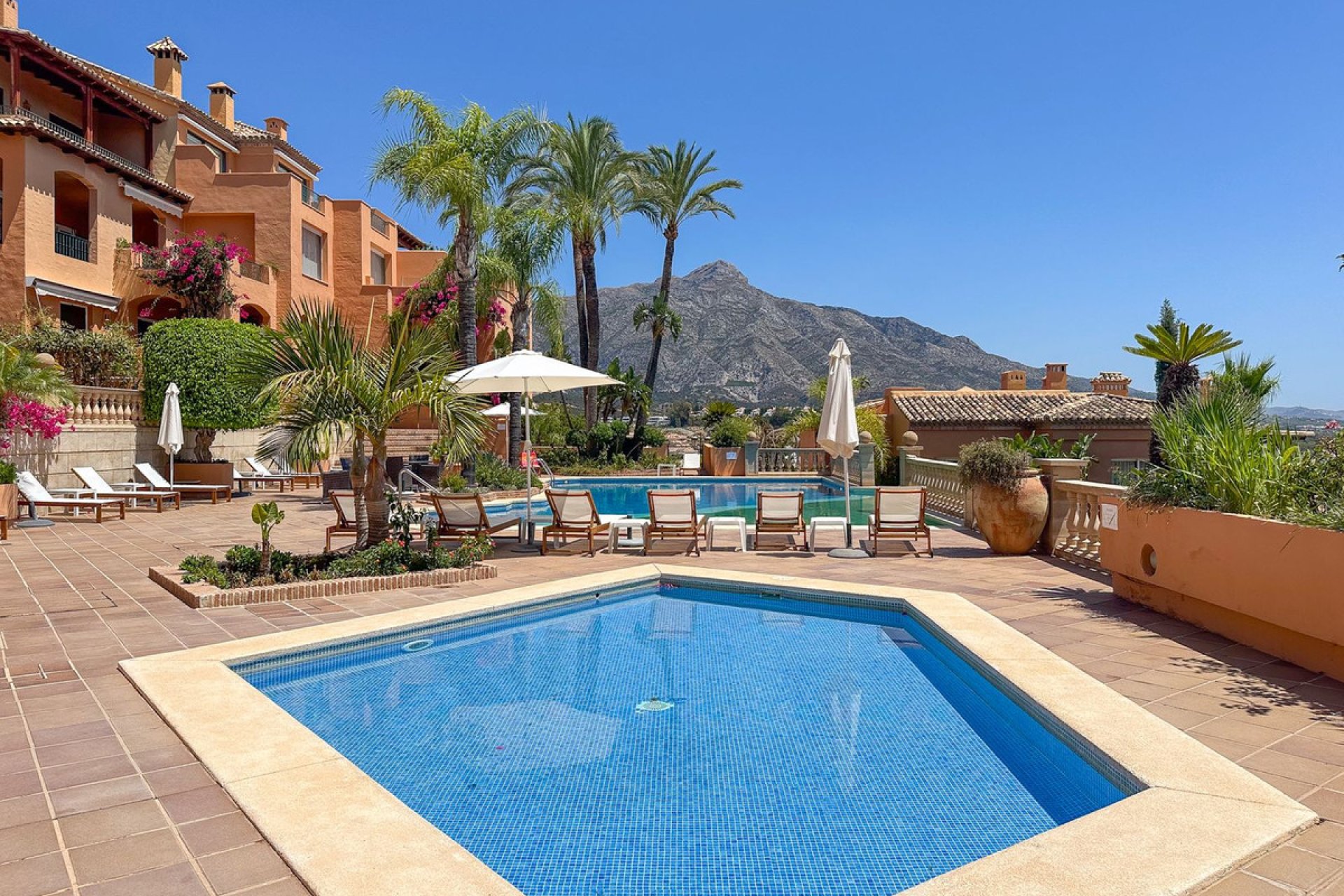 Resale - Apartment - Penthouse Duplex - Marbella - Nueva Andalucia