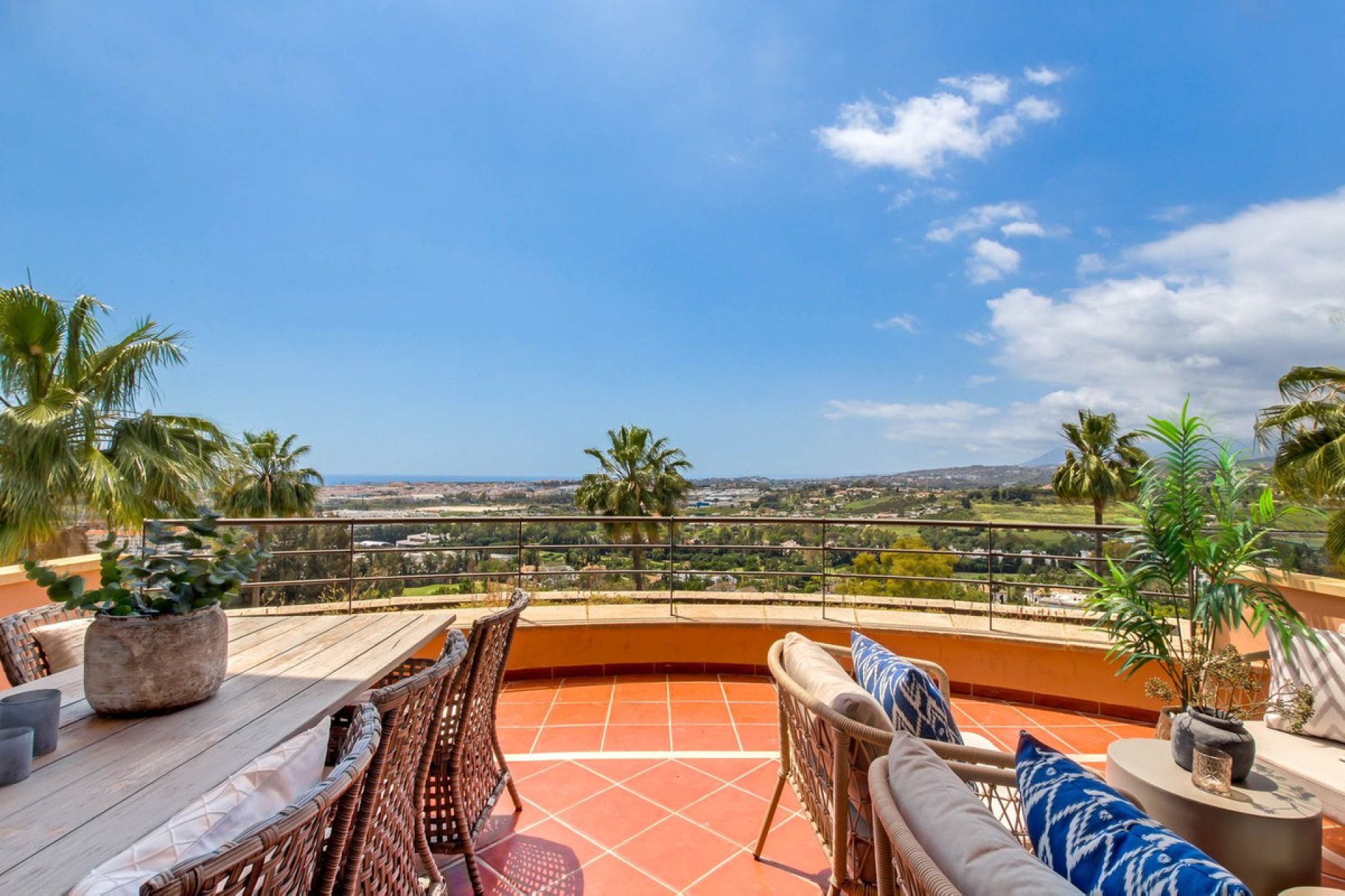 Resale - Apartment - Penthouse Duplex - Marbella - Nueva Andalucia