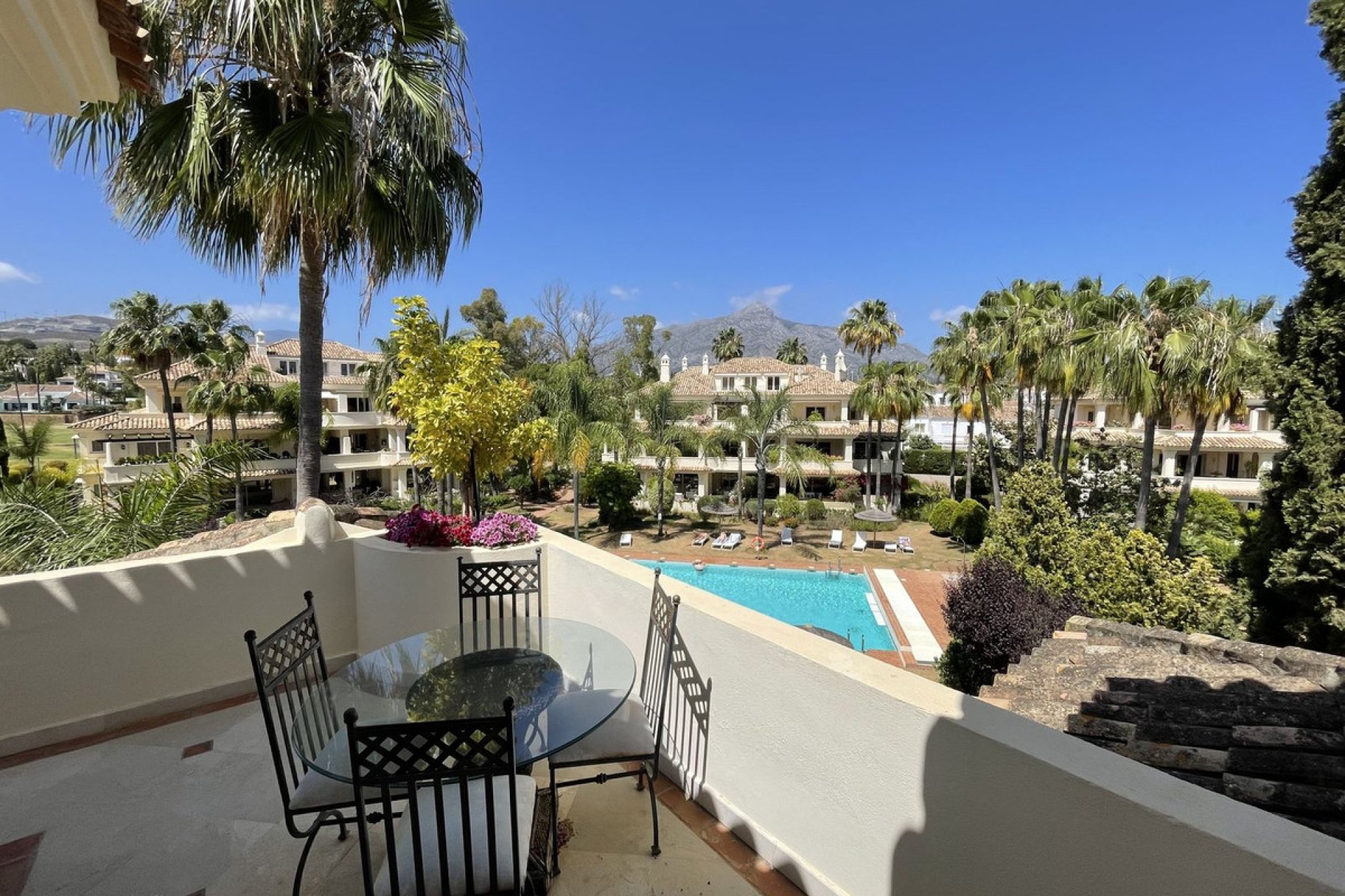 Resale - Apartment - Penthouse Duplex - Marbella - Nueva Andalucia