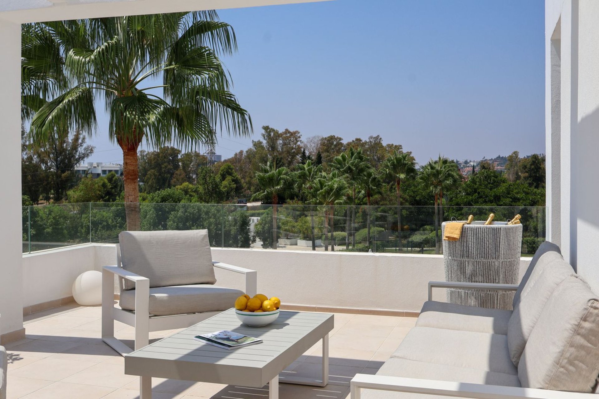 Resale - Apartment - Penthouse - Estepona - Atalaya