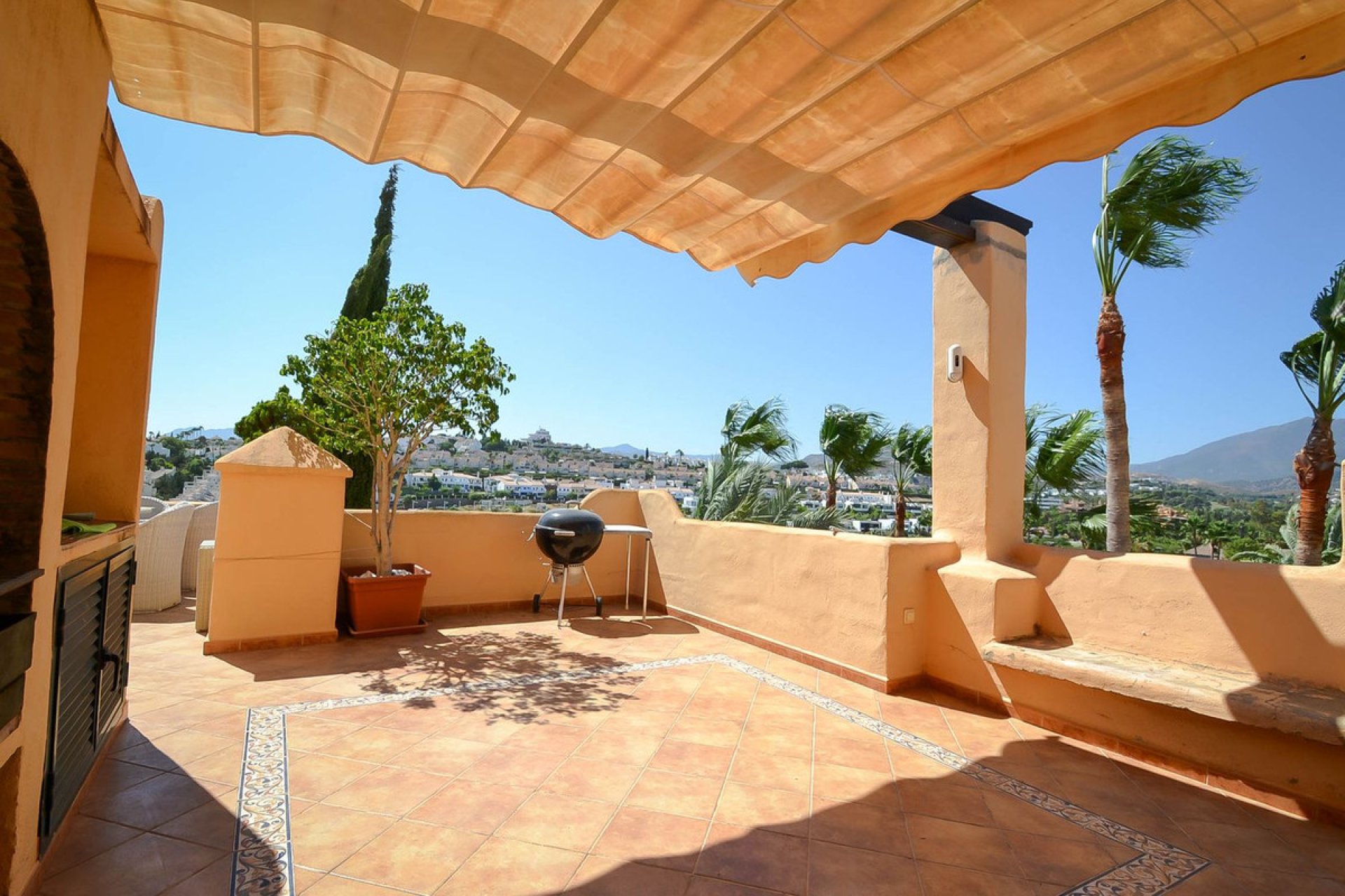 Resale - Apartment - Penthouse - Estepona - Atalaya