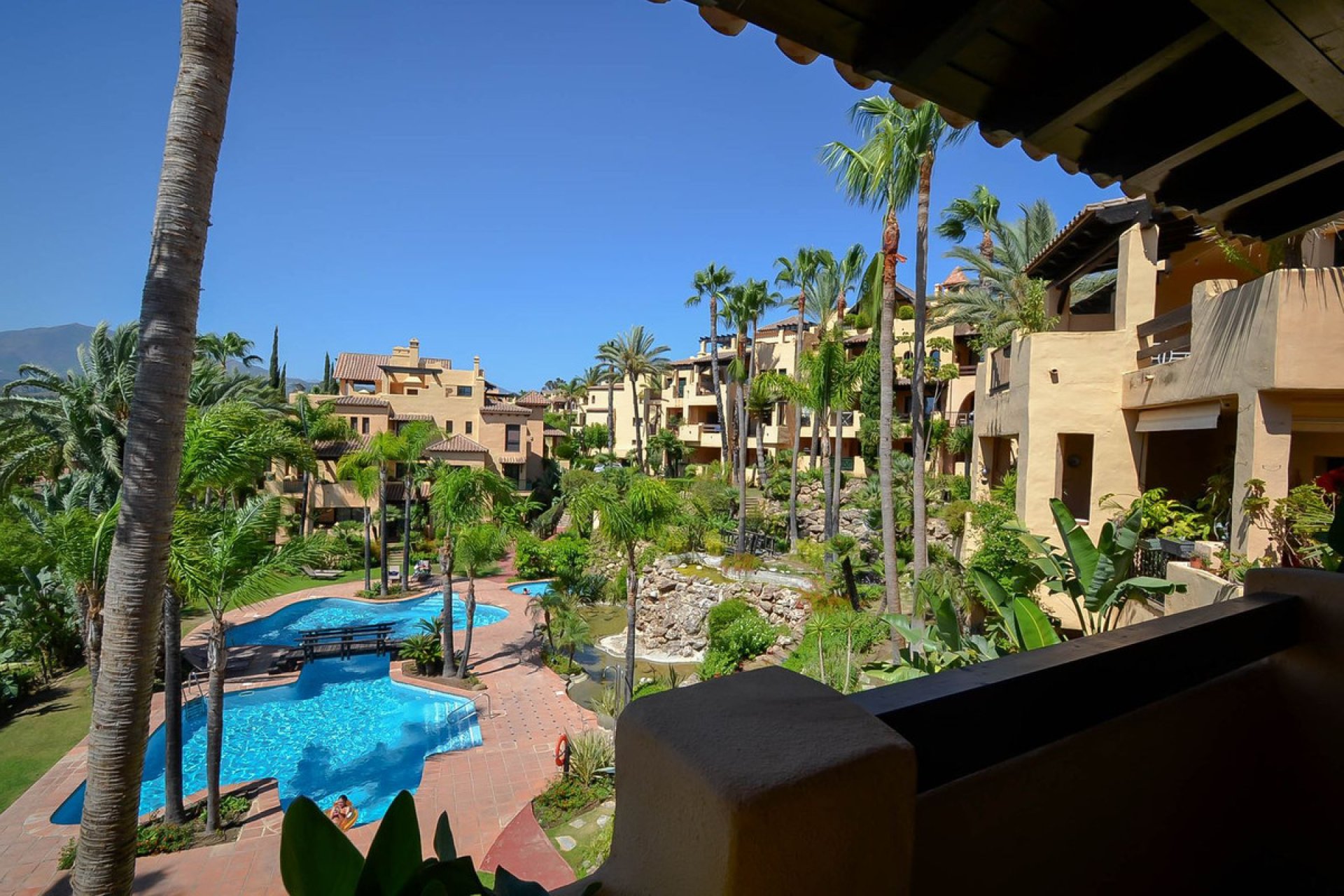 Resale - Apartment - Penthouse - Estepona - Atalaya