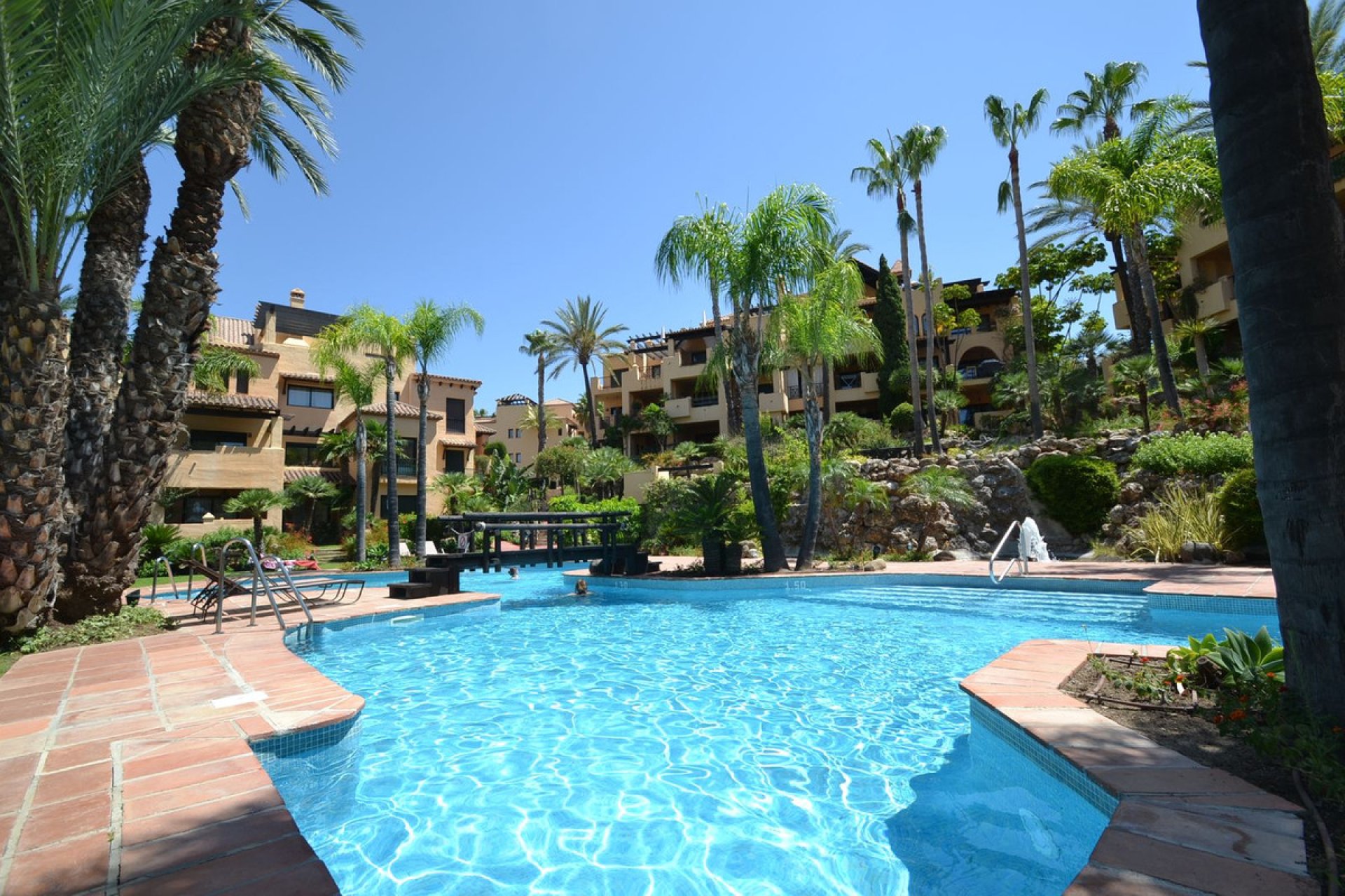 Resale - Apartment - Penthouse - Estepona - Atalaya