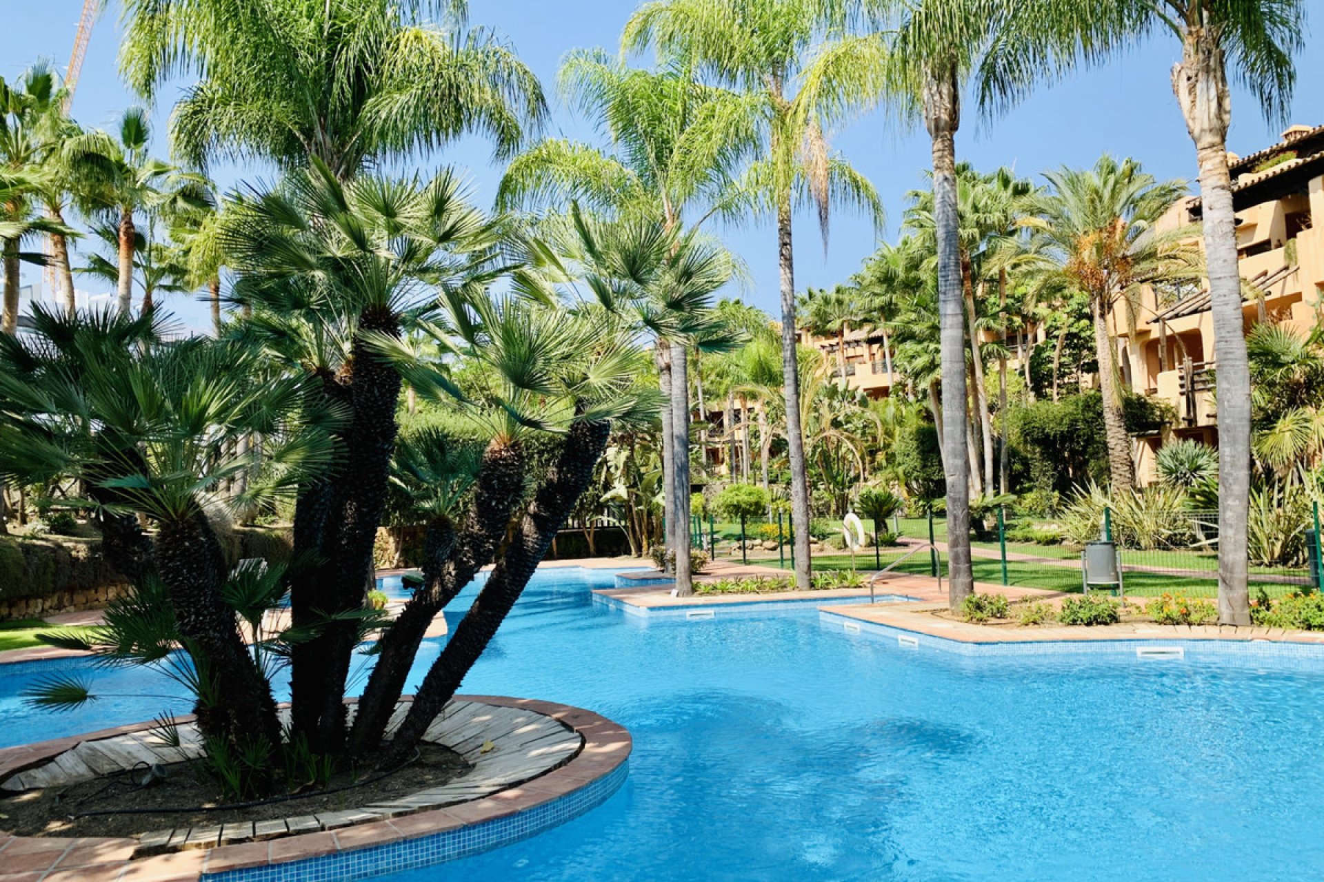 Resale - Apartment - Penthouse - Estepona - Atalaya