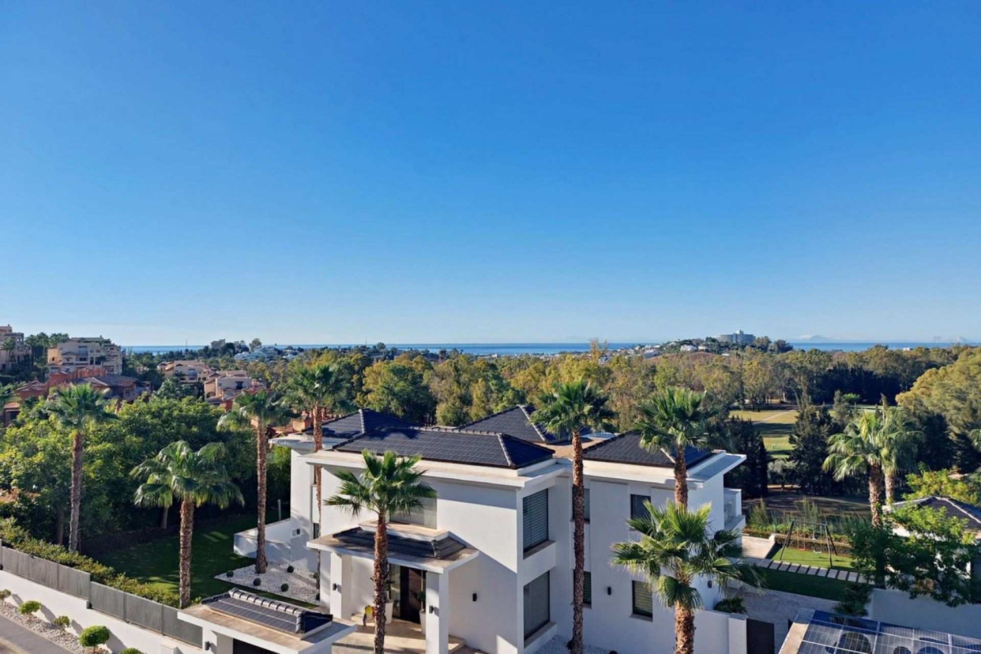 Resale - Apartment - Penthouse - Estepona - Atalaya