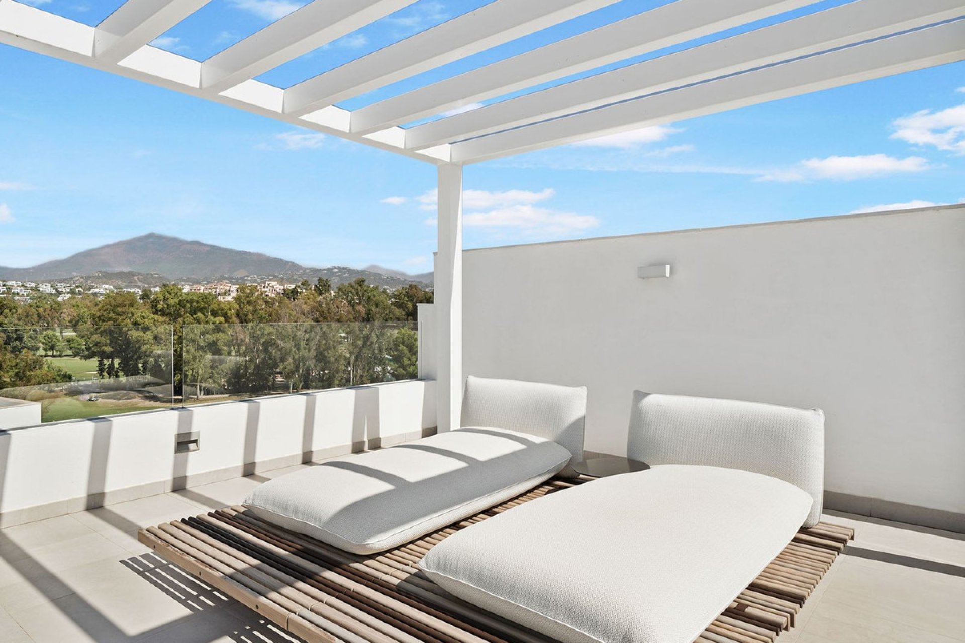 Resale - Apartment - Penthouse - Estepona - Atalaya