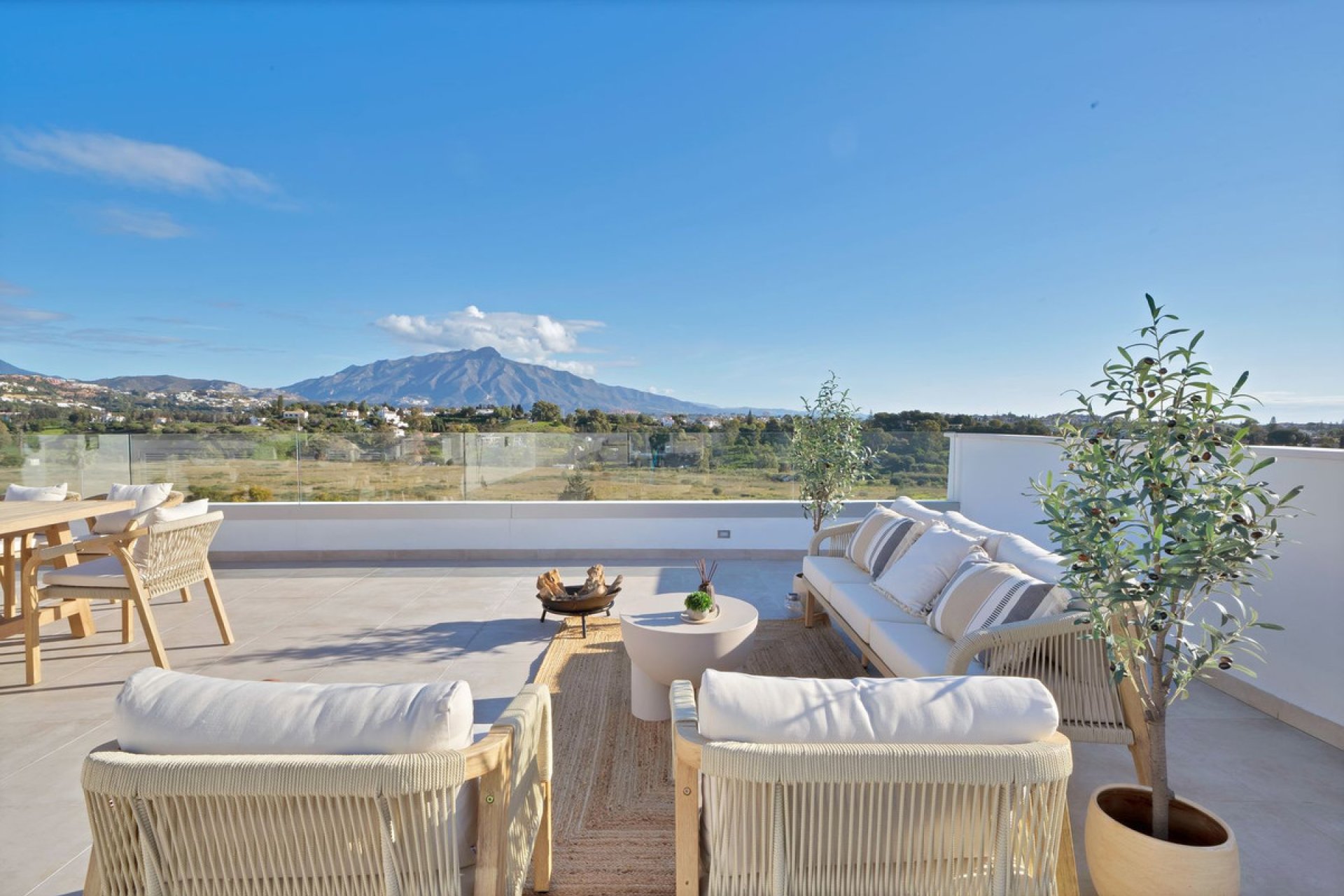 Resale - Apartment - Penthouse - Estepona - Atalaya