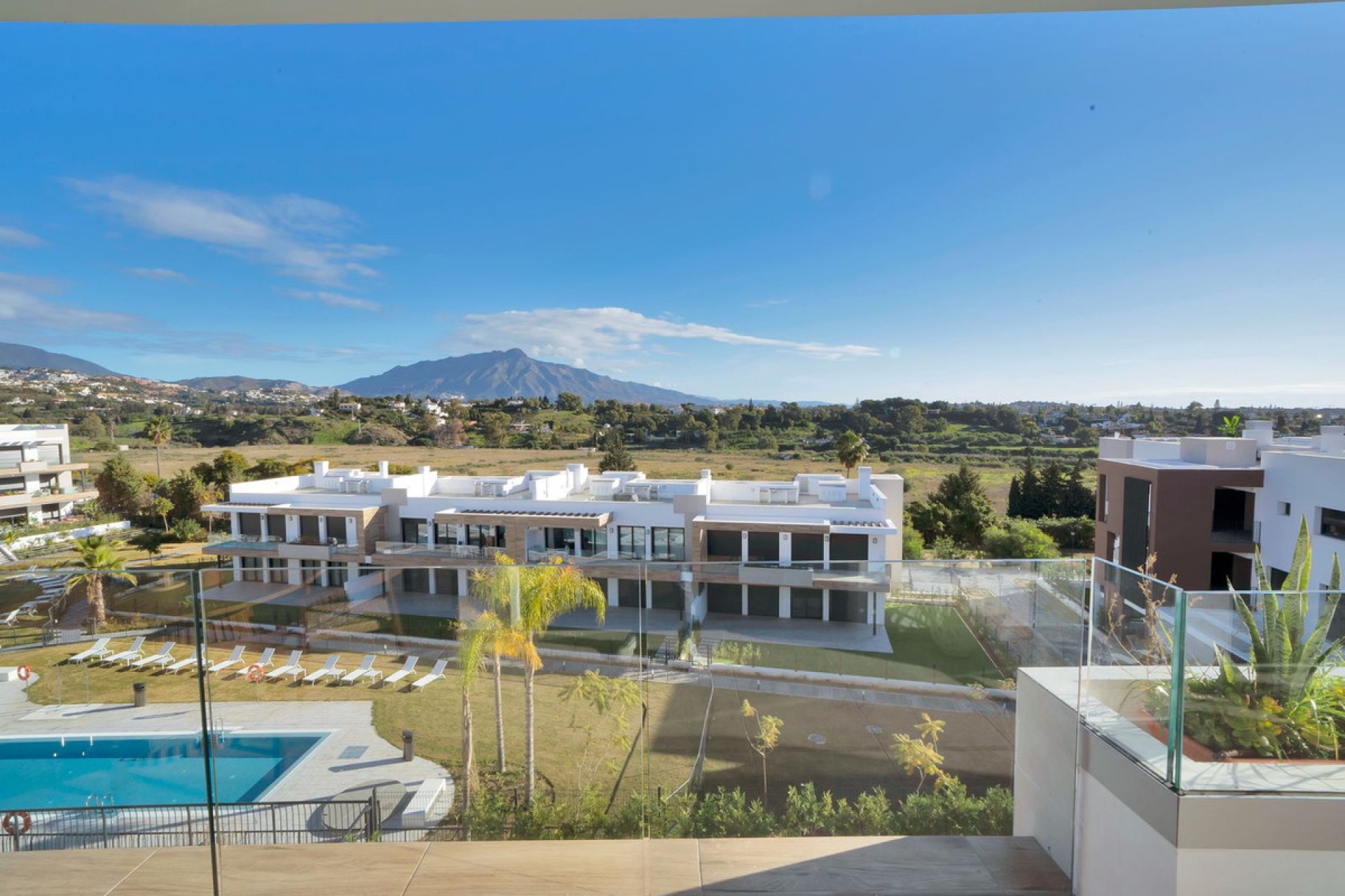 Resale - Apartment - Penthouse - Estepona - Atalaya