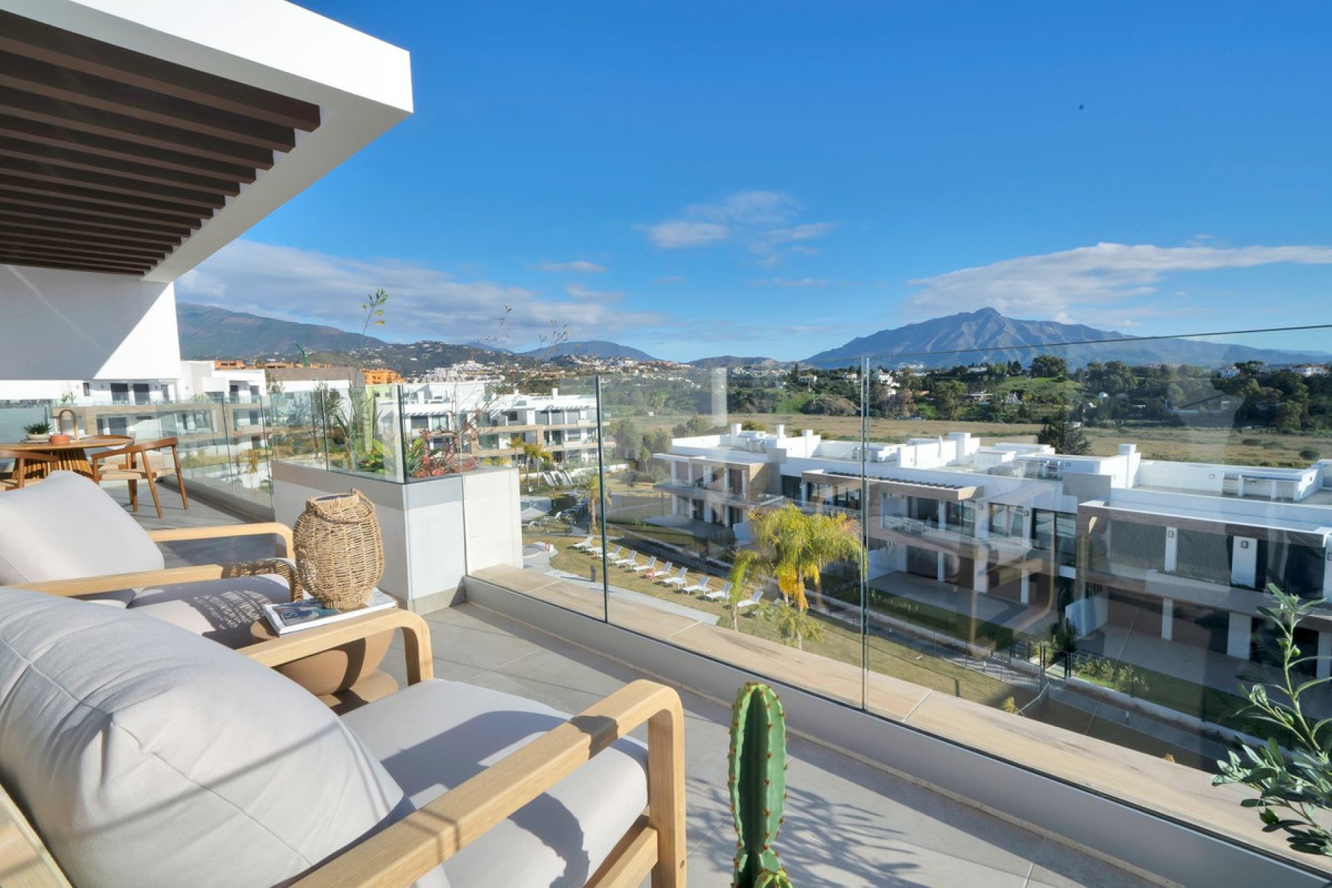 Resale - Apartment - Penthouse - Estepona - Atalaya