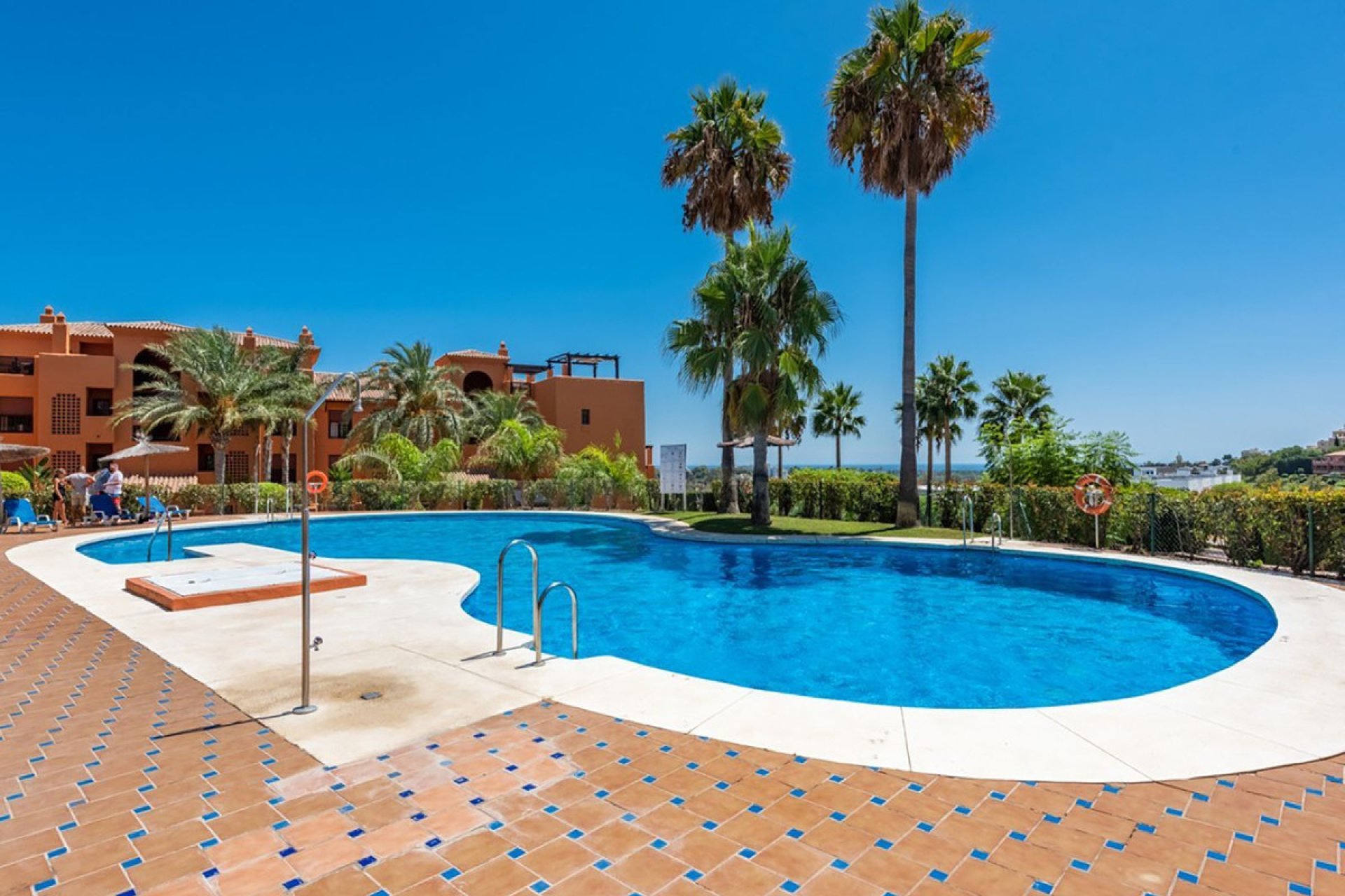 Resale - Apartment - Penthouse - Estepona - Atalaya