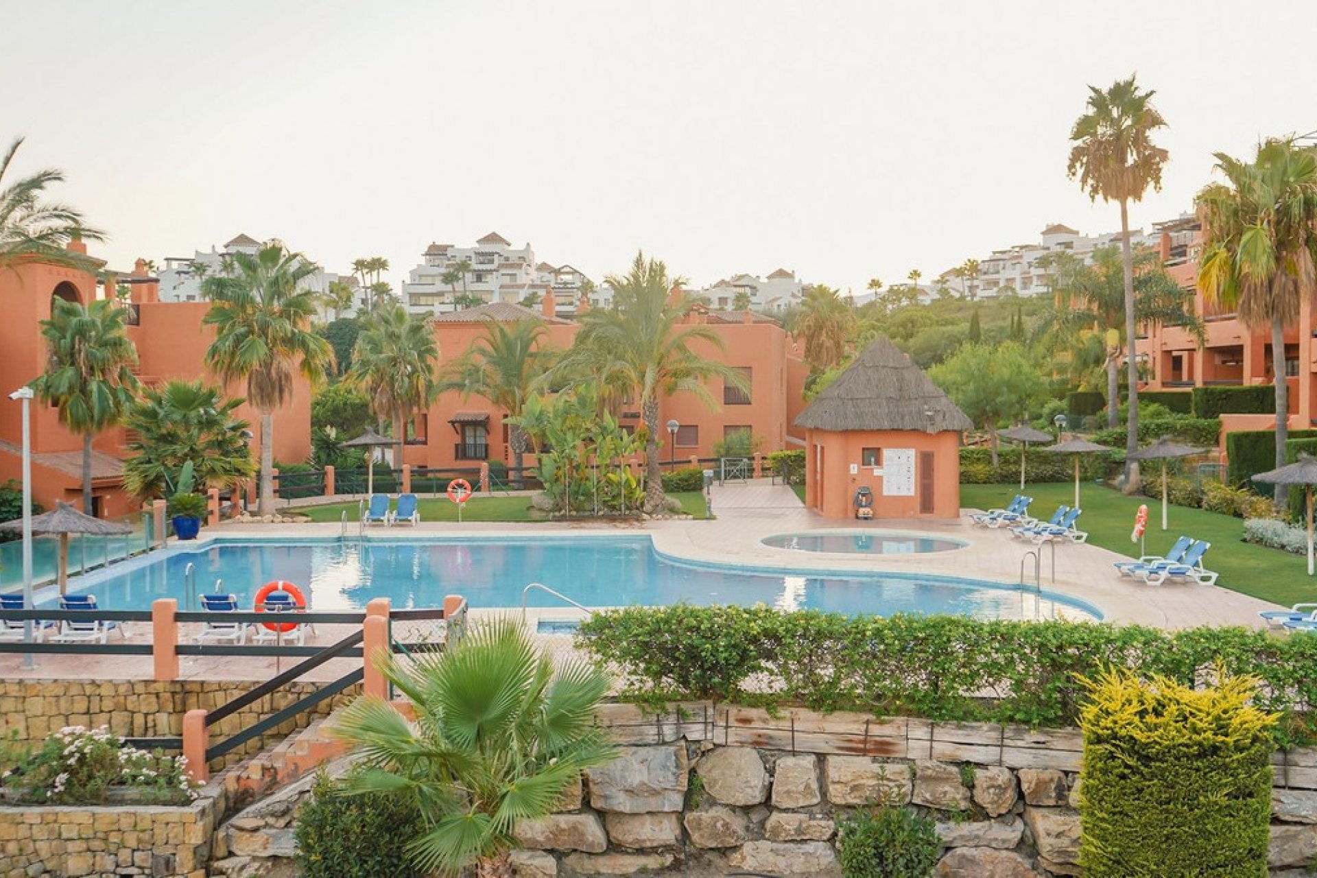 Resale - Apartment - Penthouse - Estepona - Atalaya