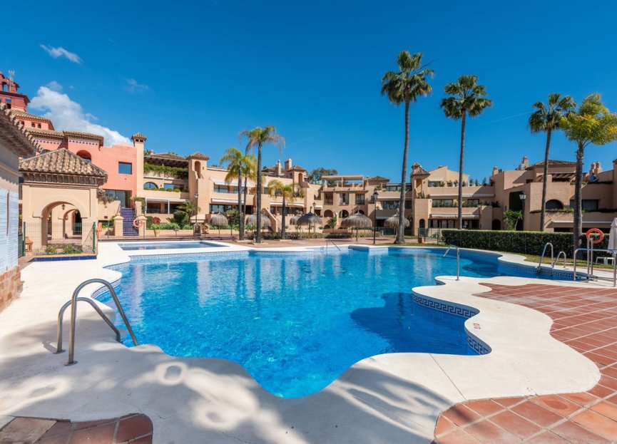 Resale - Apartment - Penthouse - Estepona - Atalaya