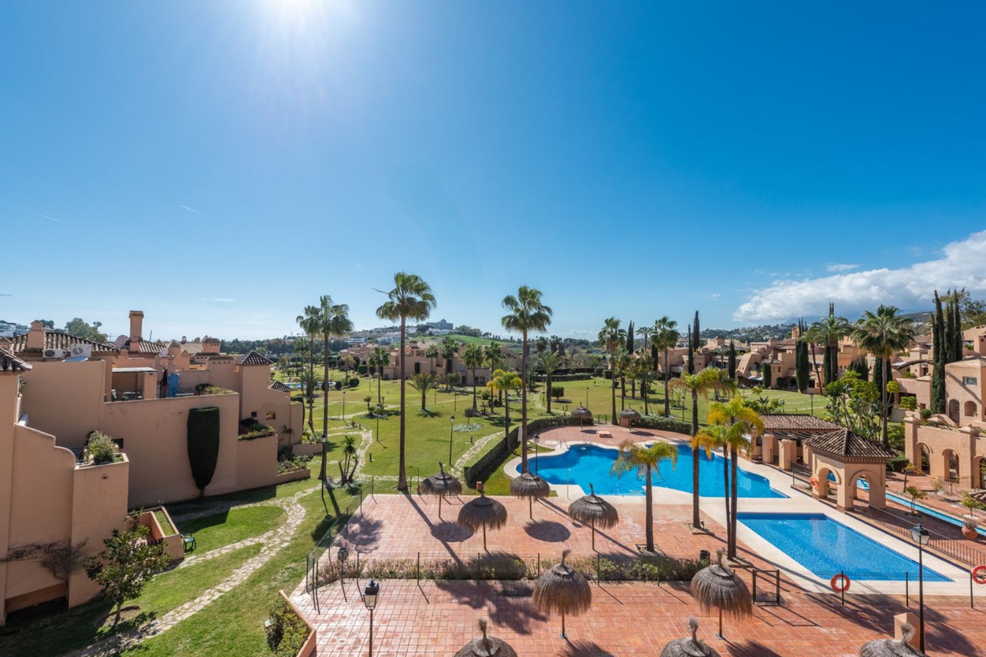 Resale - Apartment - Penthouse - Estepona - Atalaya