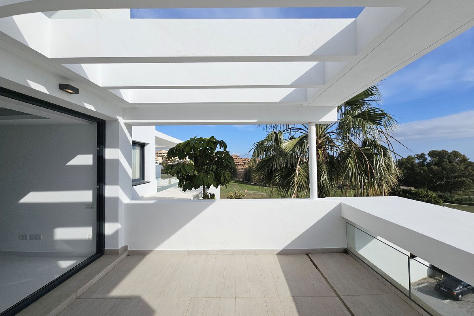 Resale - Apartment - Penthouse - Estepona - Atalaya