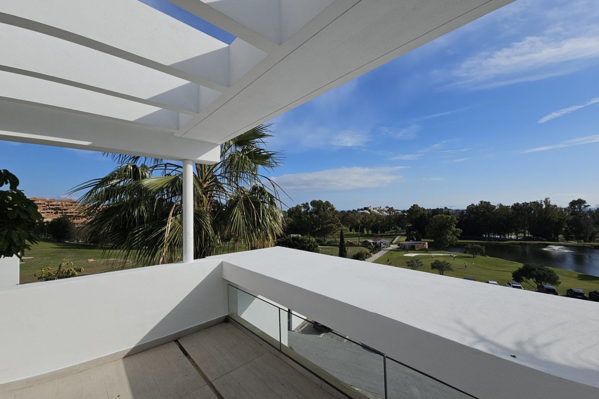 Resale - Apartment - Penthouse - Estepona - Atalaya