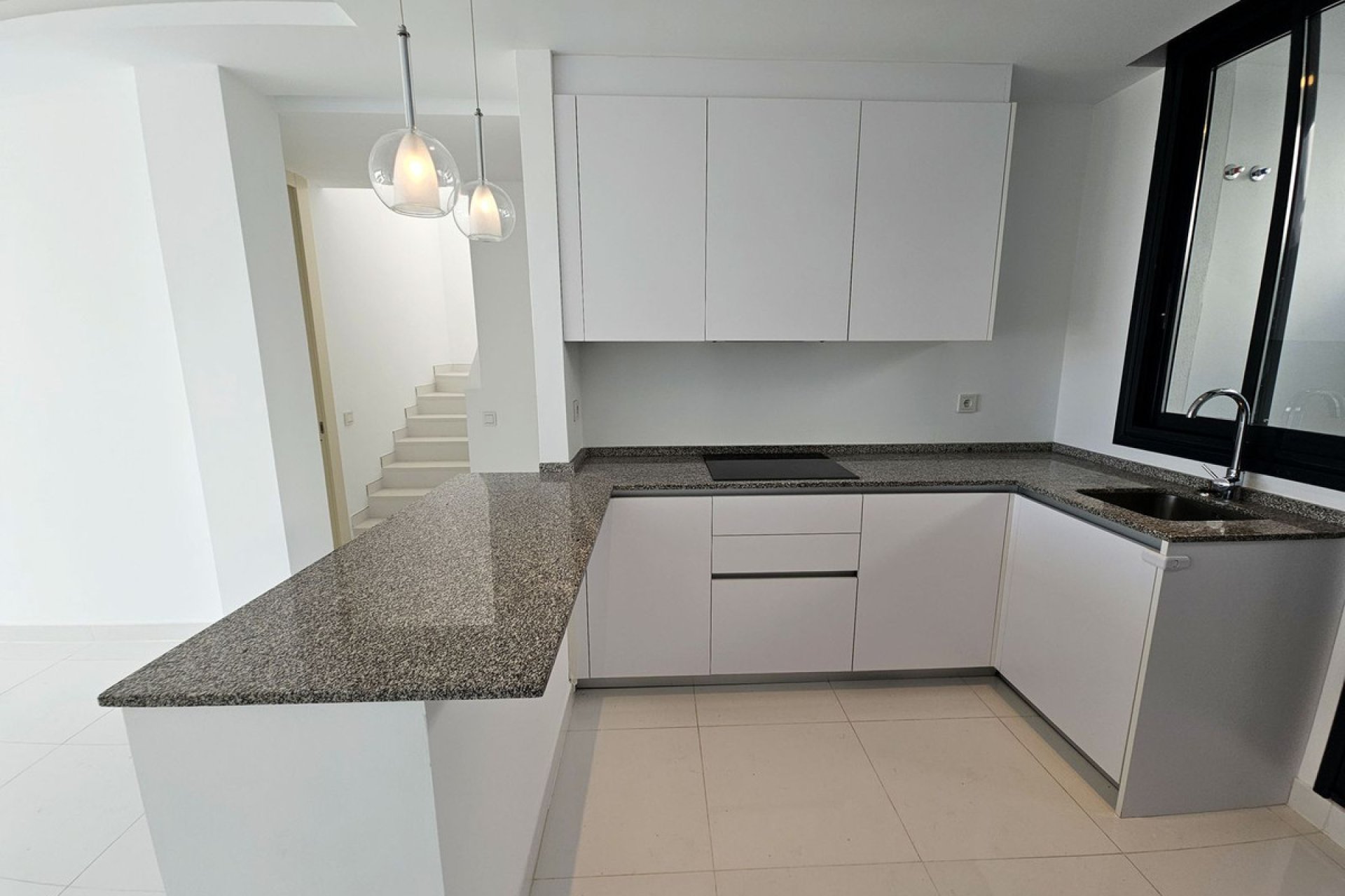 Resale - Apartment - Penthouse - Estepona - Atalaya