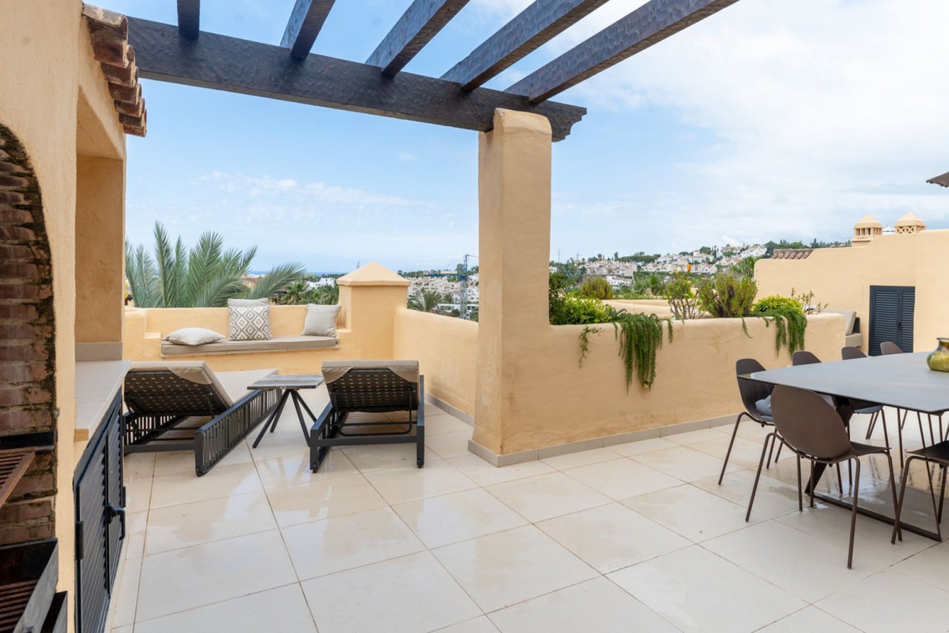 Resale - Apartment - Penthouse - Estepona - Atalaya