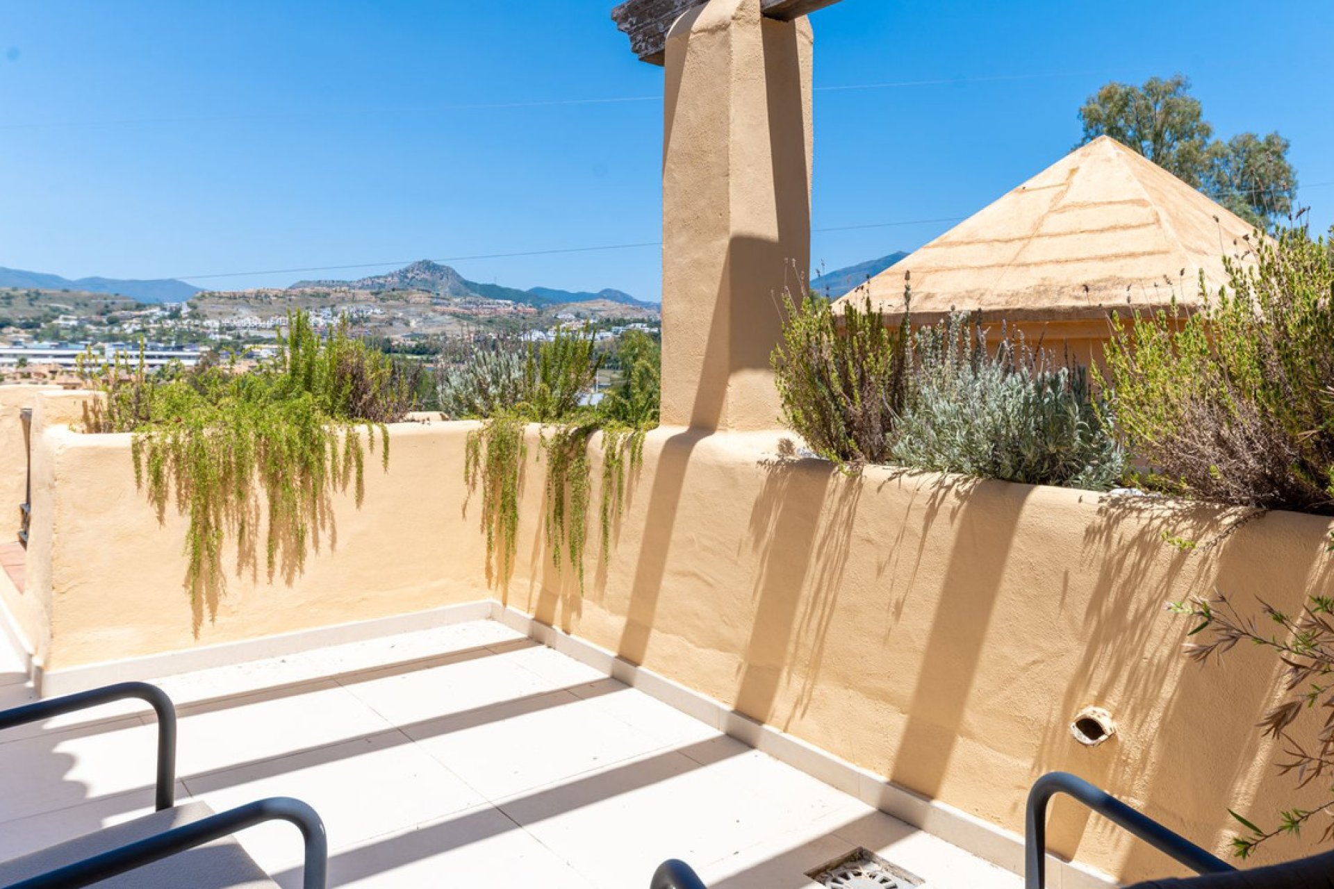 Resale - Apartment - Penthouse - Estepona - Atalaya