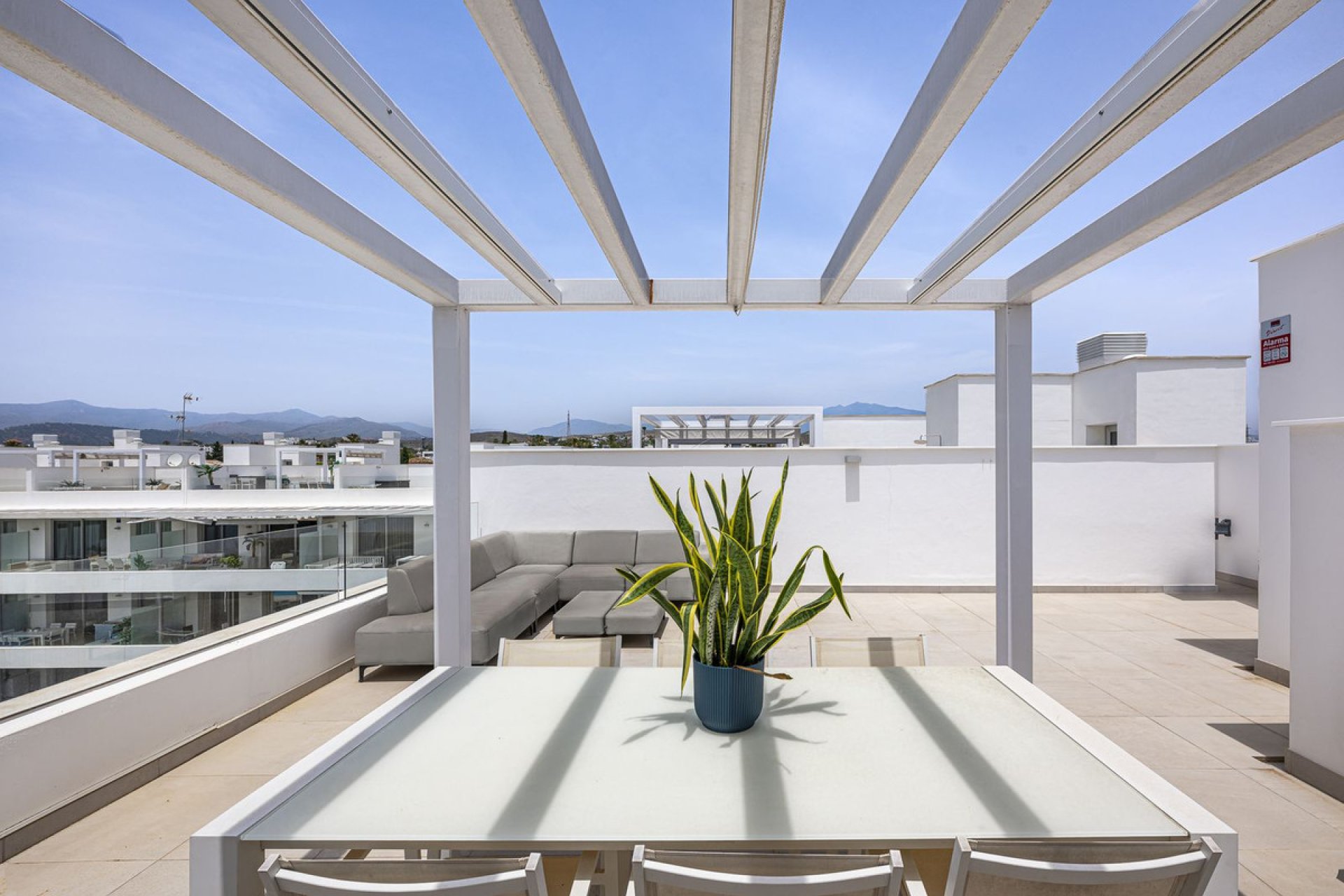 Resale - Apartment - Penthouse - Estepona - Bel Air