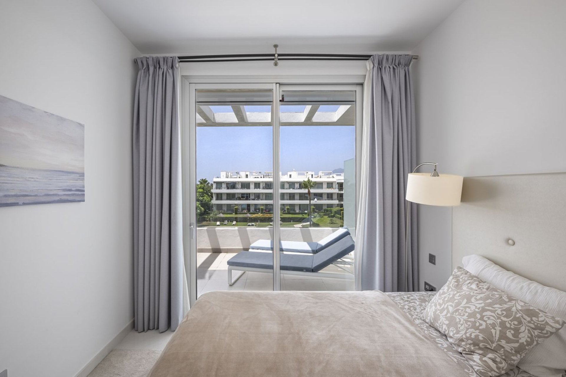 Resale - Apartment - Penthouse - Estepona - Bel Air