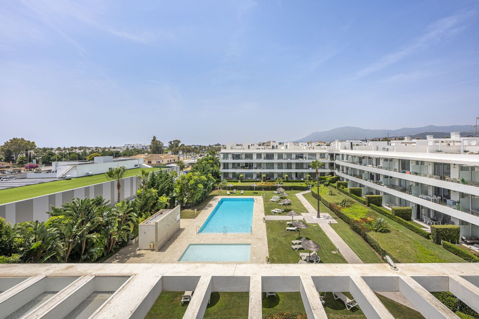 Resale - Apartment - Penthouse - Estepona - Bel Air