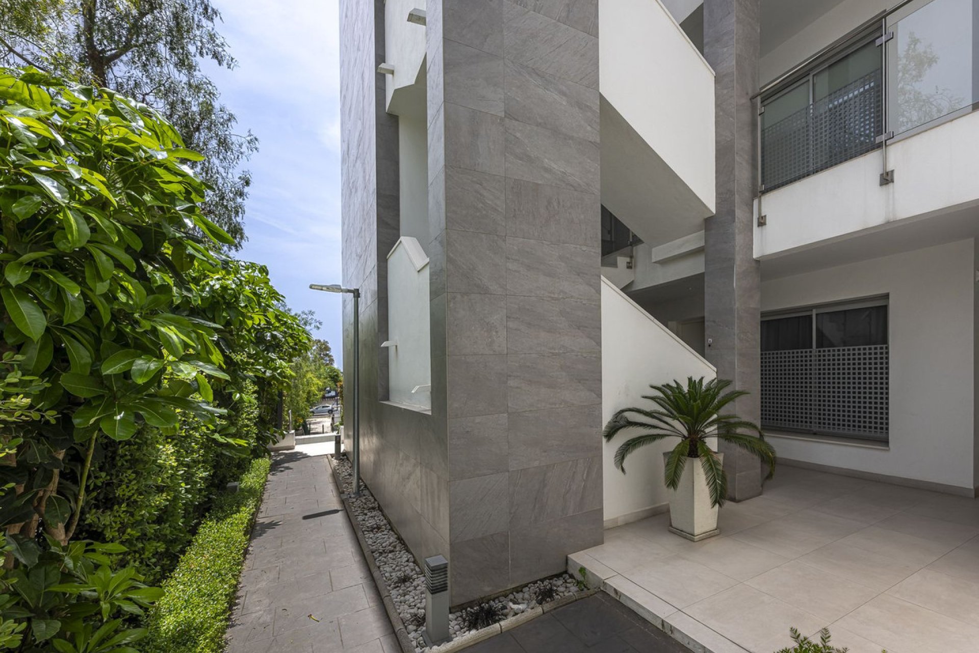 Resale - Apartment - Penthouse - Estepona - Bel Air