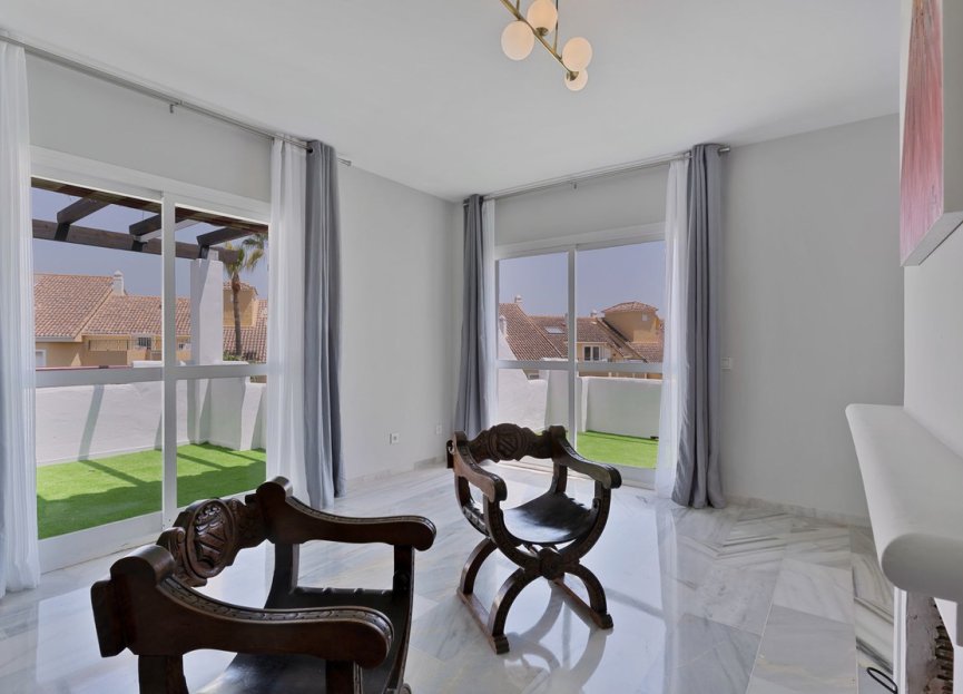 Resale - Apartment - Penthouse - Estepona - Bel Air
