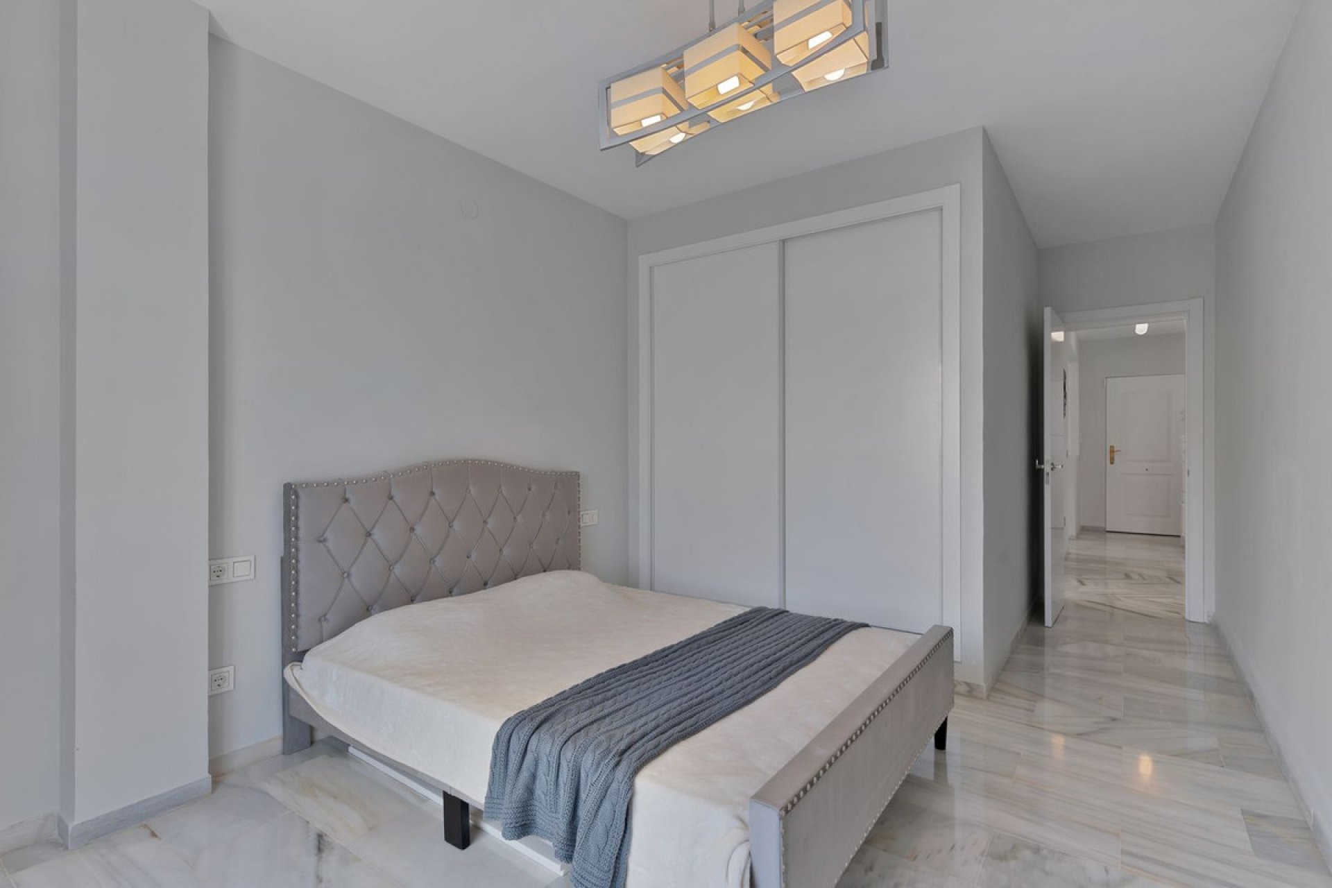 Resale - Apartment - Penthouse - Estepona - Bel Air