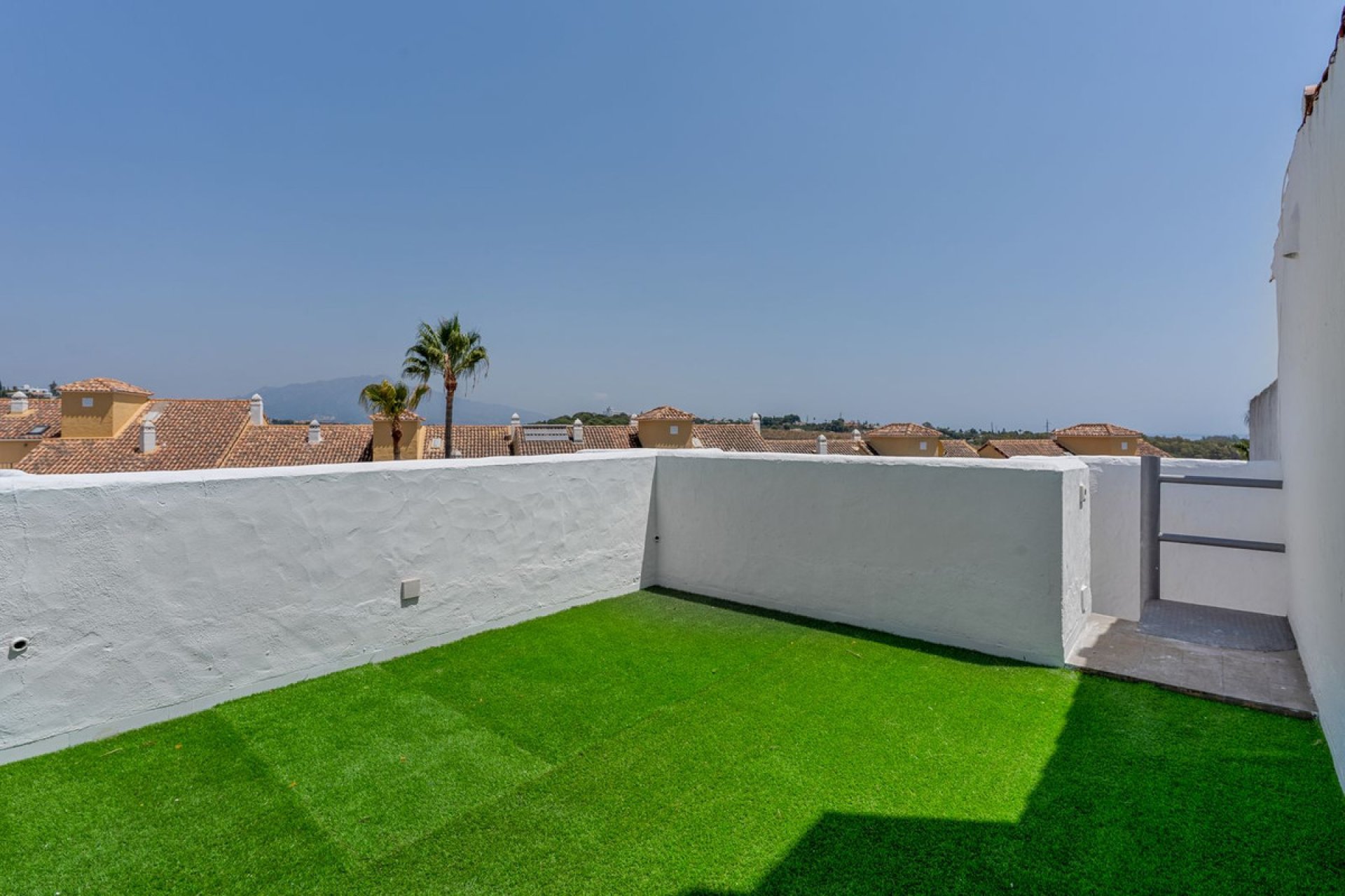 Resale - Apartment - Penthouse - Estepona - Bel Air