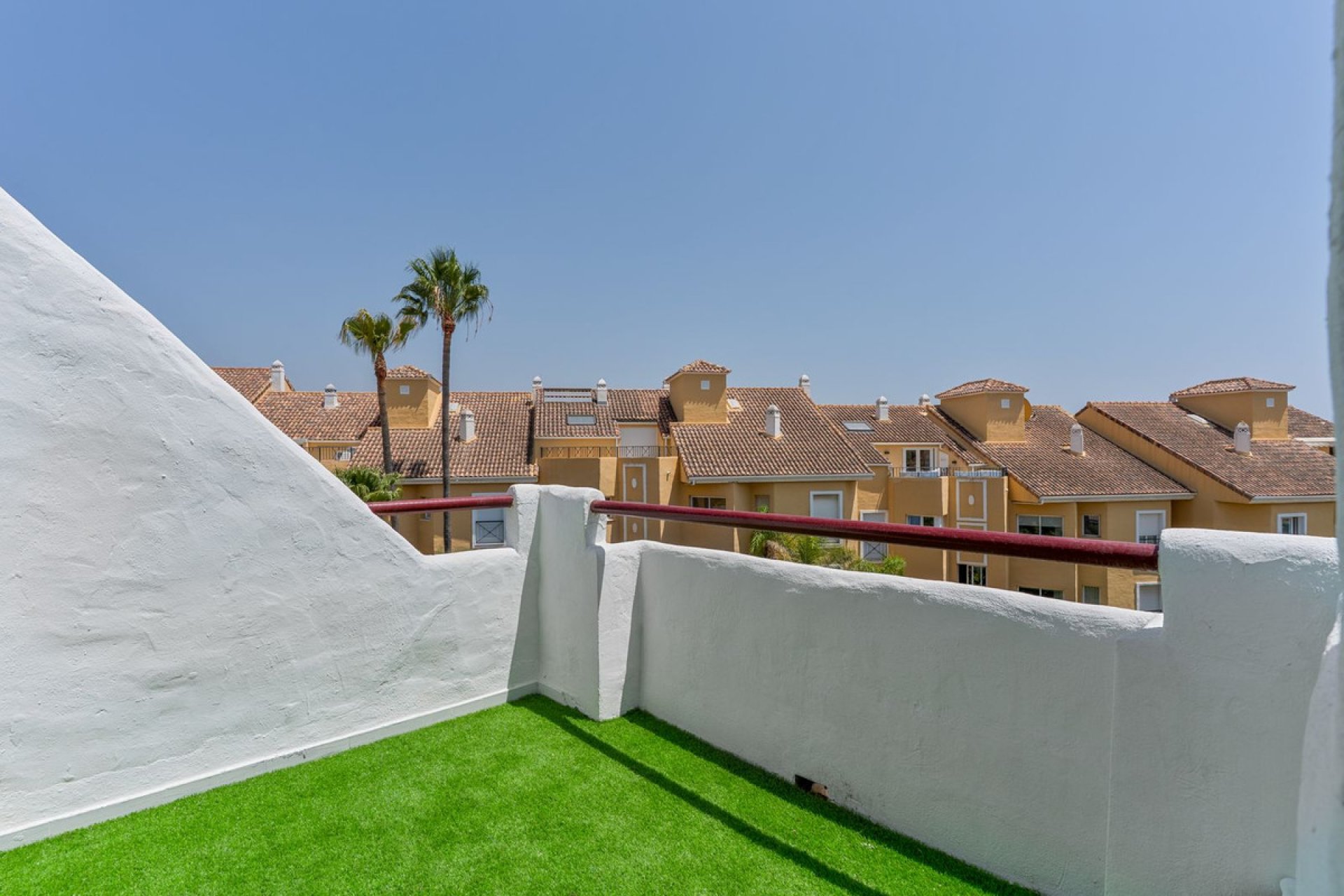 Resale - Apartment - Penthouse - Estepona - Bel Air