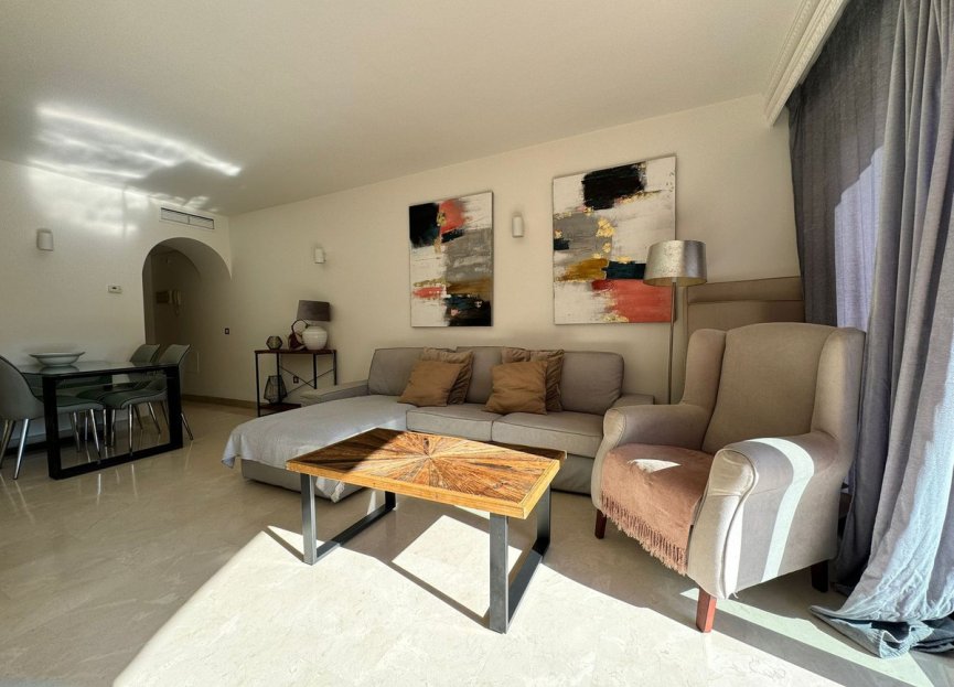 Resale - Apartment - Penthouse - Estepona - Bel Air