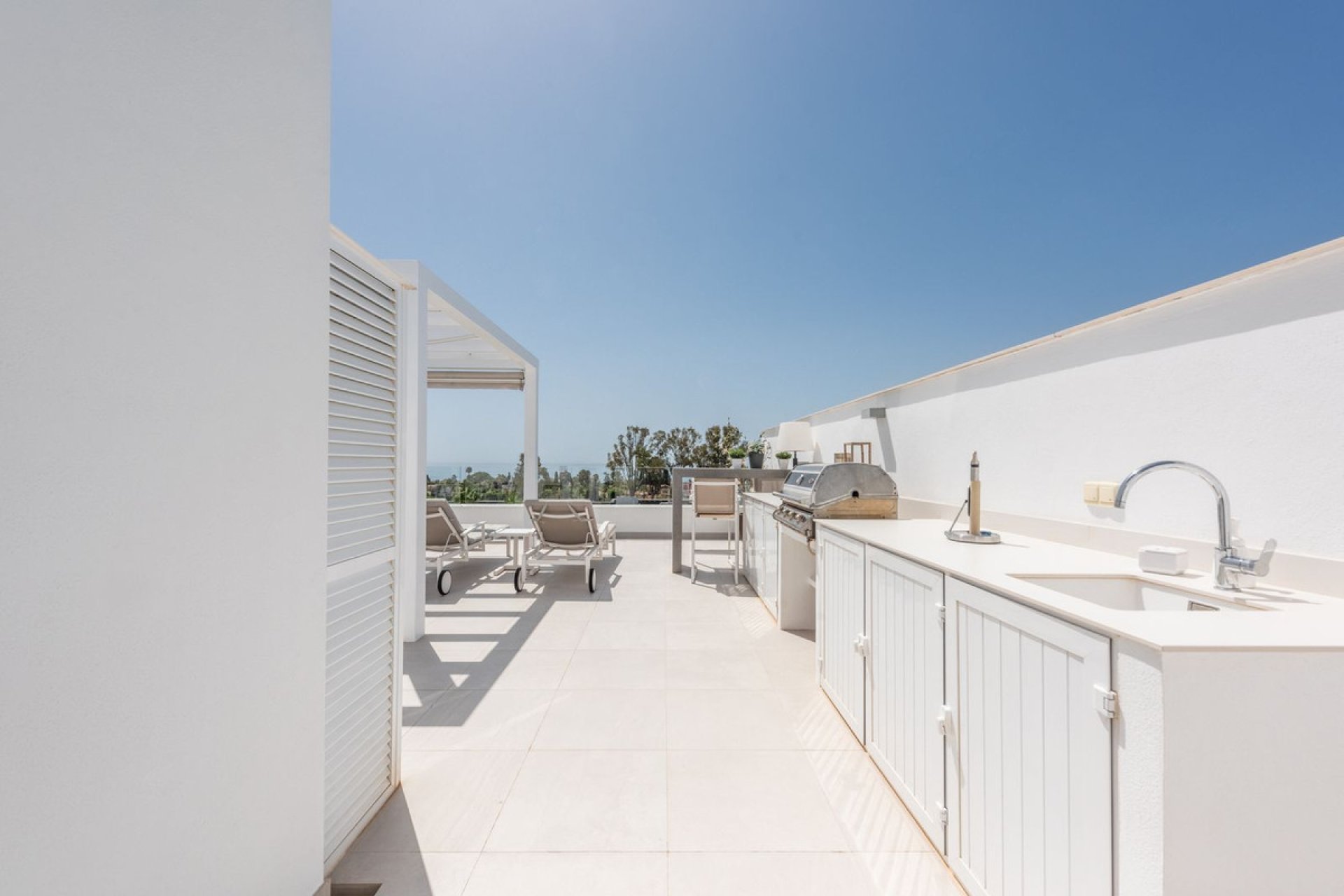 Resale - Apartment - Penthouse - Estepona - Bel Air