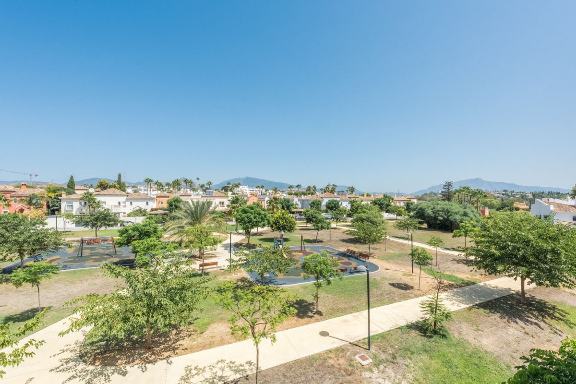 Resale - Apartment - Penthouse - Estepona - Bel Air