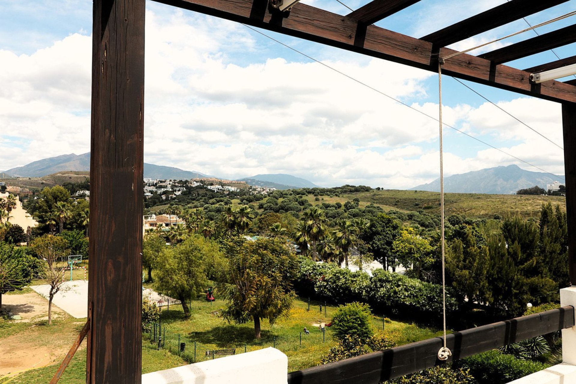 Resale - Apartment - Penthouse - Estepona - Bel Air