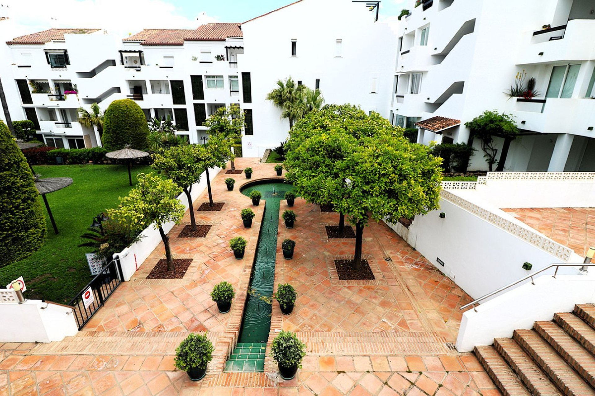 Resale - Apartment - Penthouse - Estepona - Bel Air