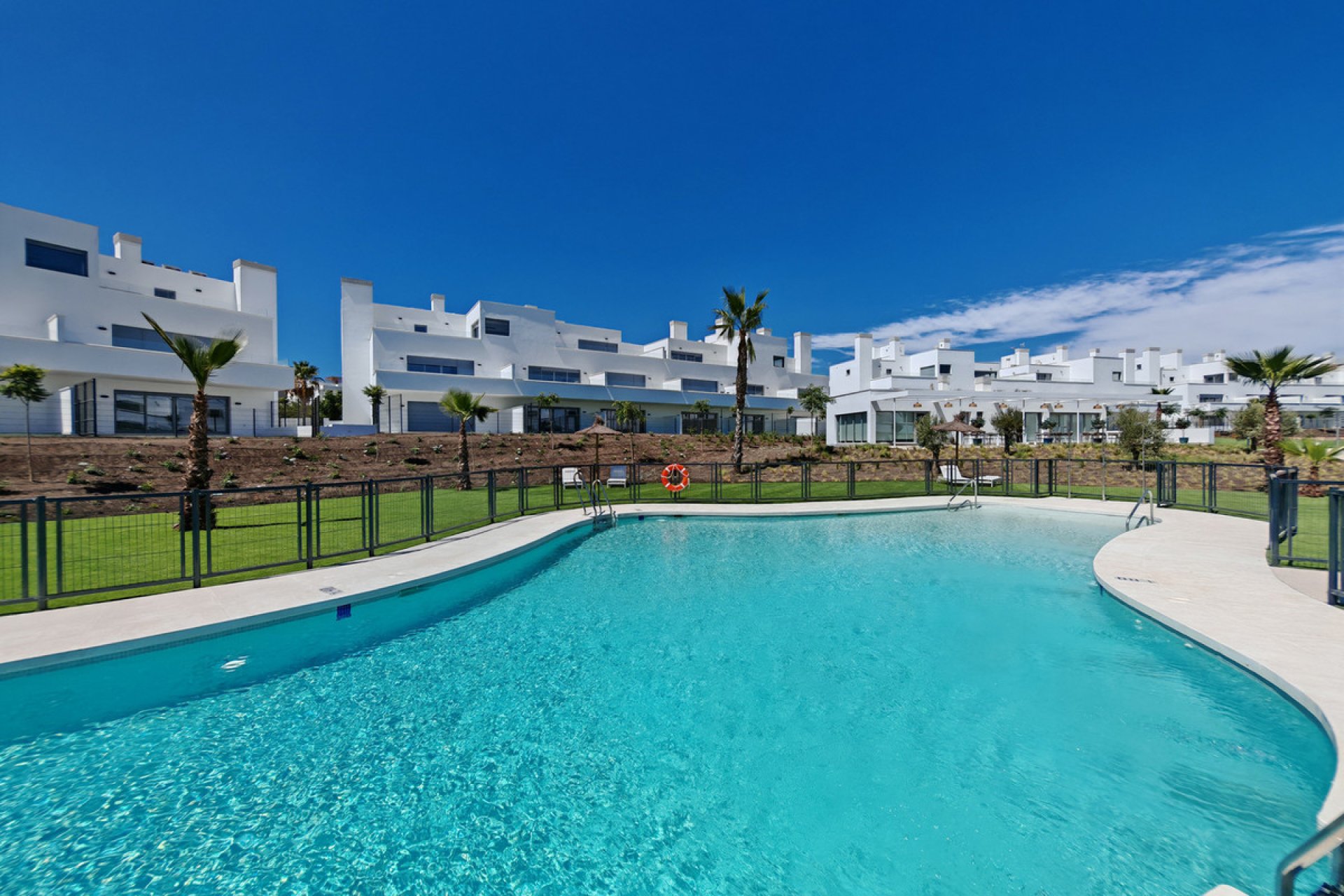 Resale - Apartment - Penthouse - Estepona - Cancelada