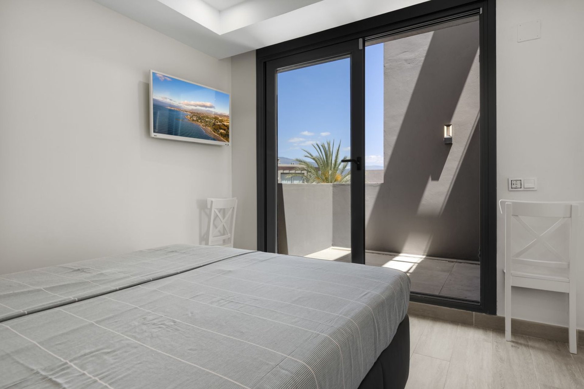 Resale - Apartment - Penthouse - Estepona - Cancelada