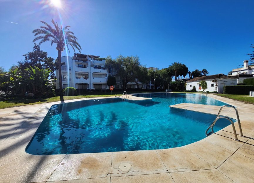 Resale - Apartment - Penthouse - Estepona - Costalita