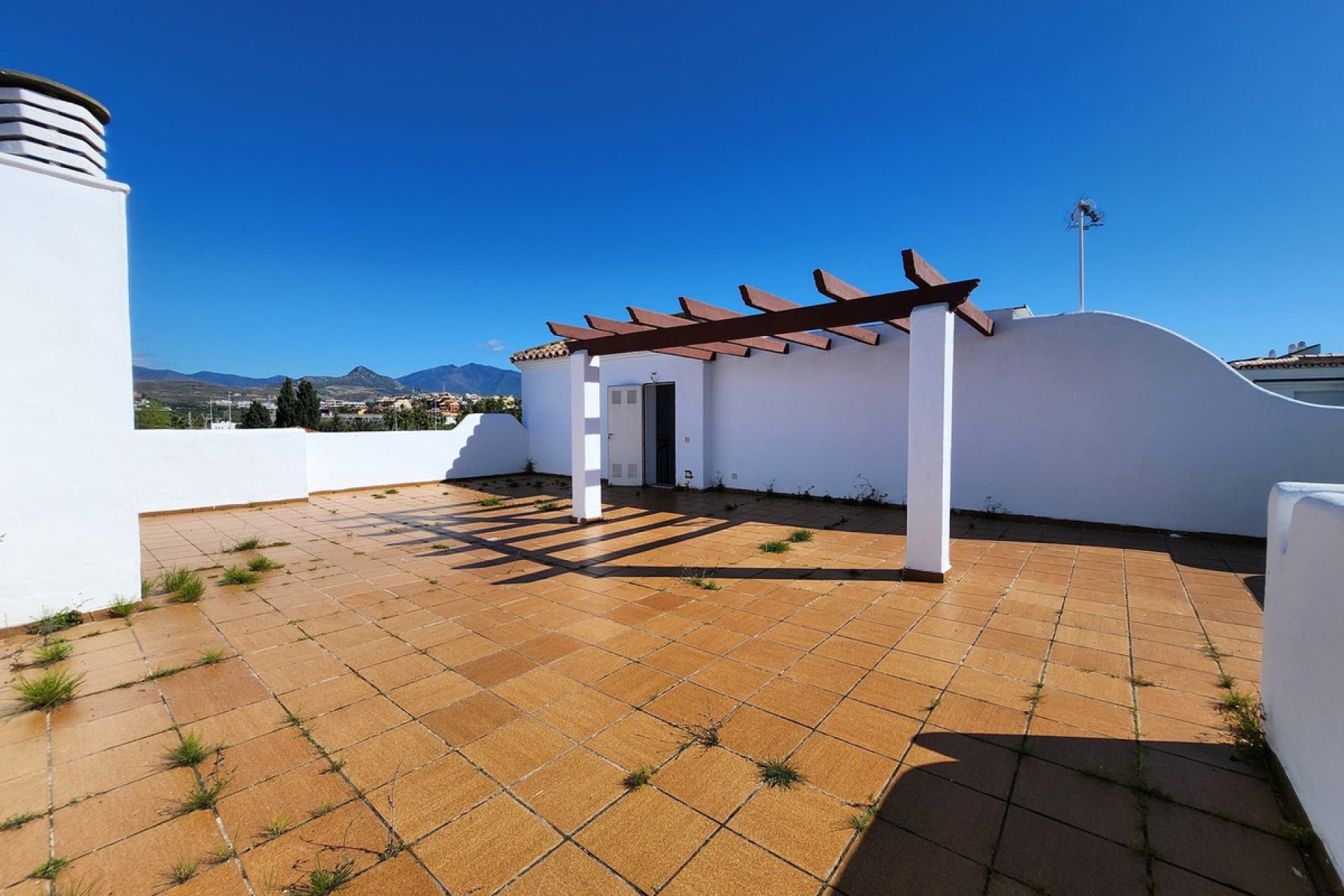 Resale - Apartment - Penthouse - Estepona - Costalita