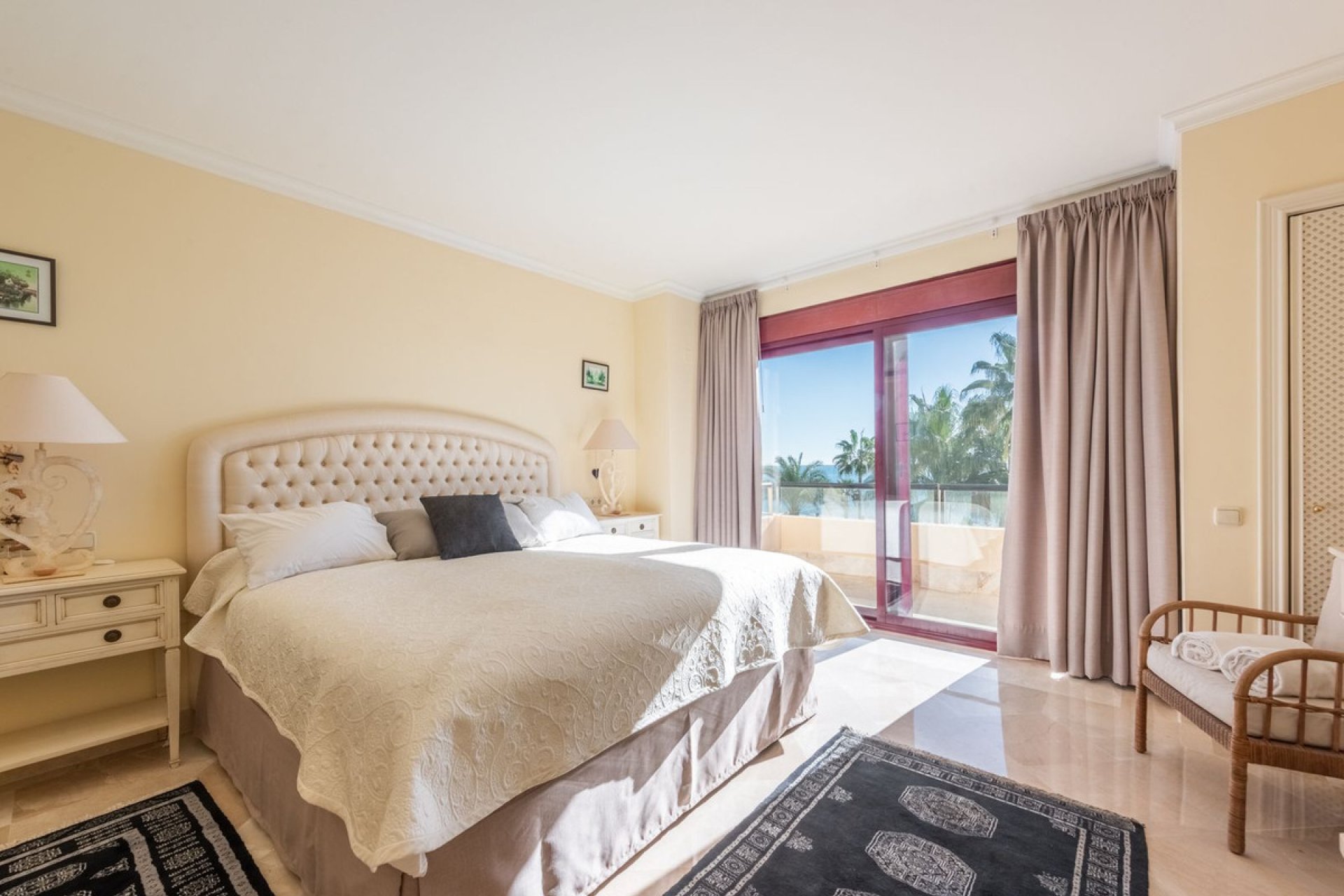 Resale - Apartment - Penthouse - Estepona - Costalita